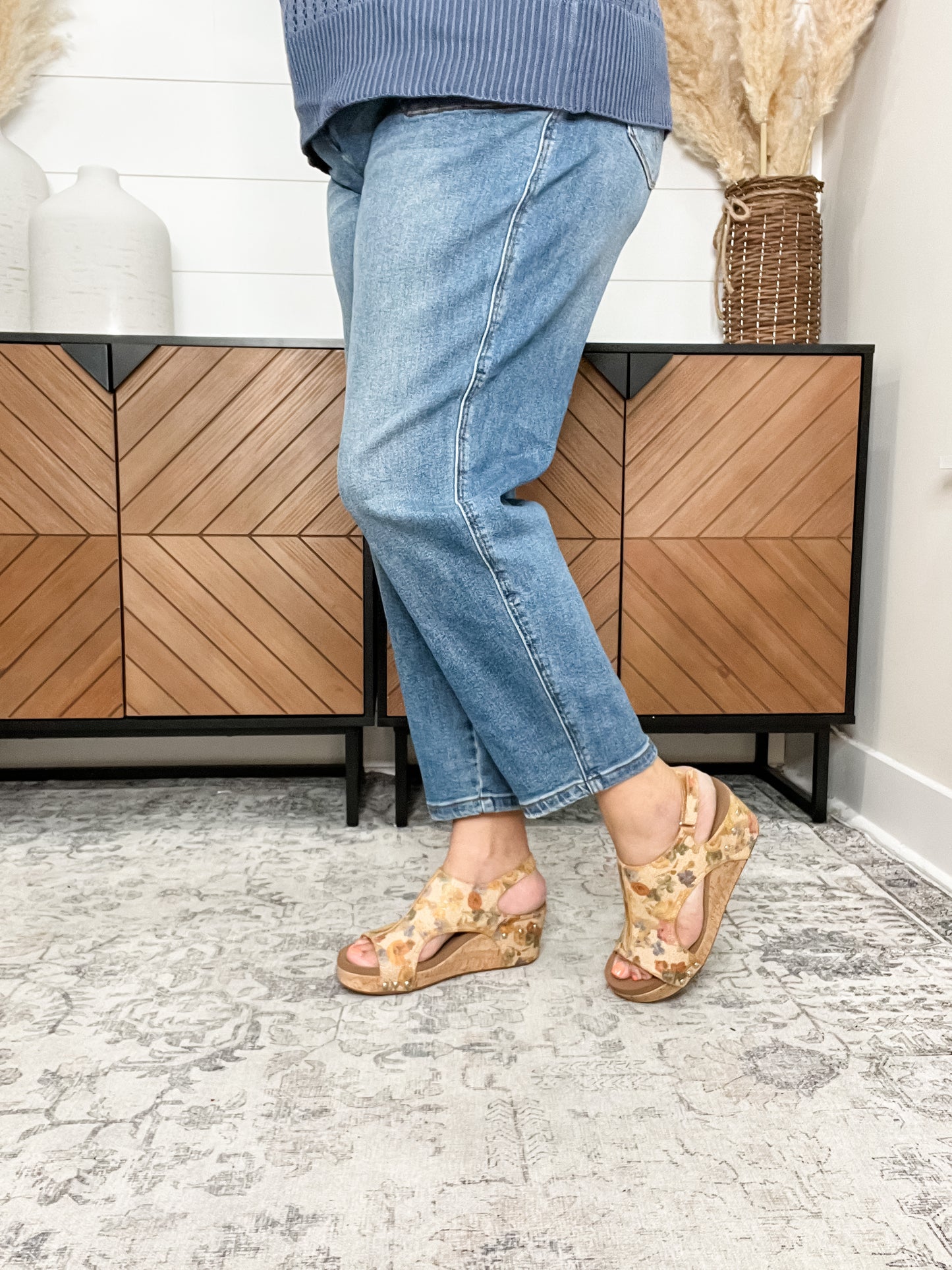 Judy Blue "Rhett" Barrel Jeans