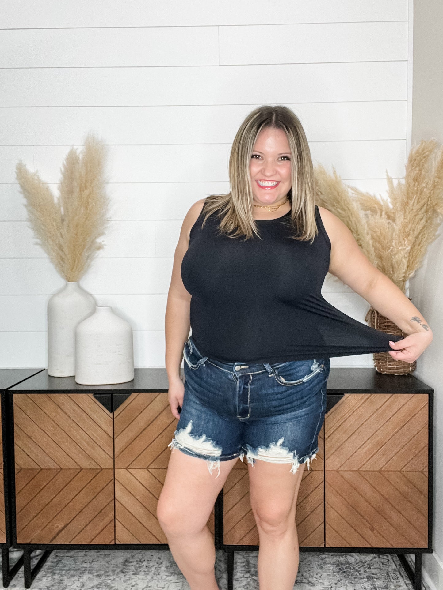 "Rayleen" Seamless Smoothing Tank (Black & Nude)
