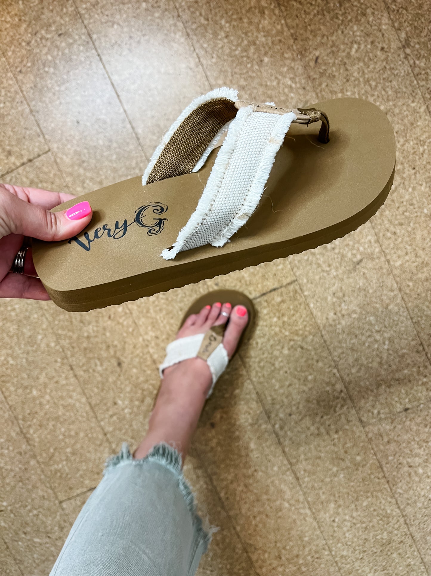 Gypsy Jazz Flip Flops (Natural)