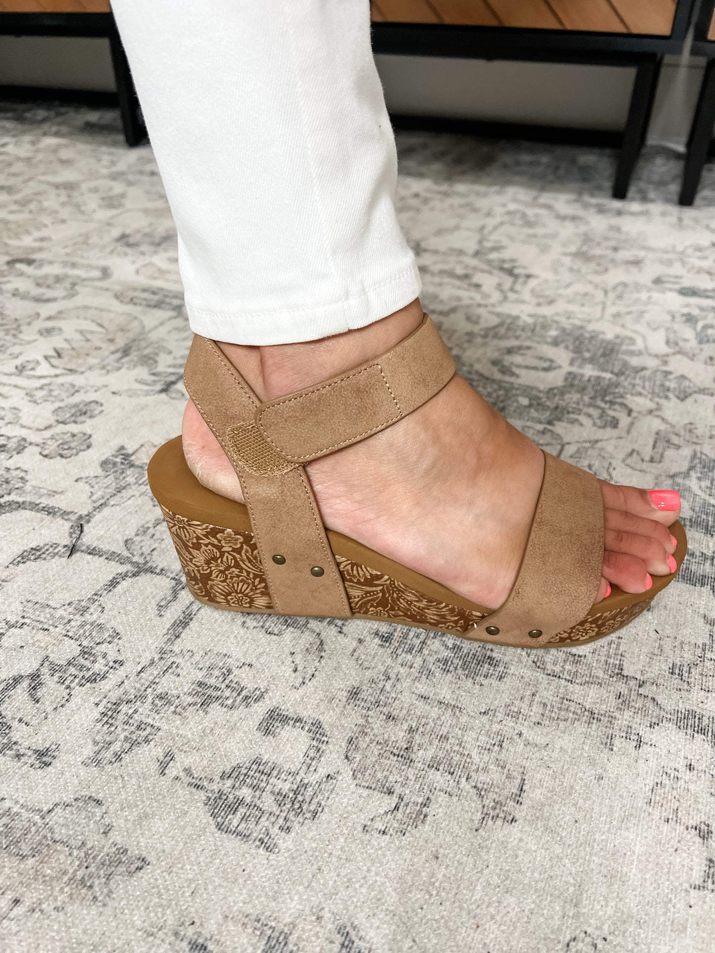 "Devon 2.0" By Very G Tooled Sandal (Light Tan)