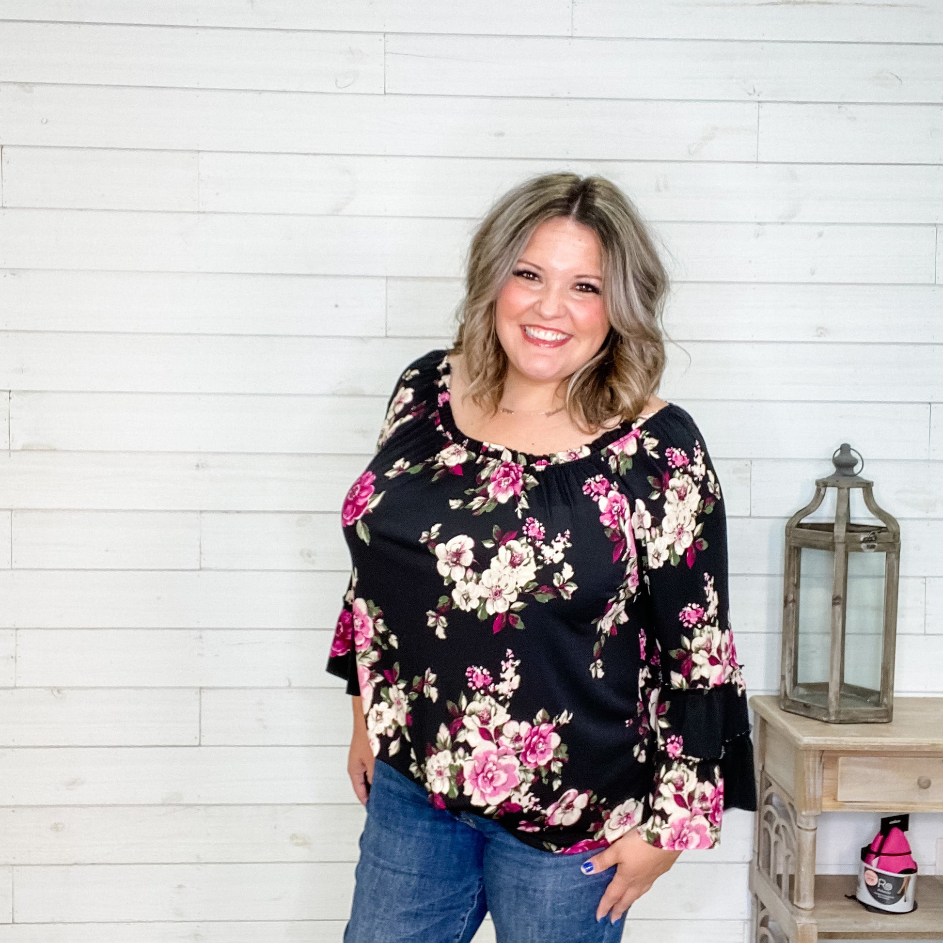 "Alejandra" Floral 3/4 Ruffle Sleeve