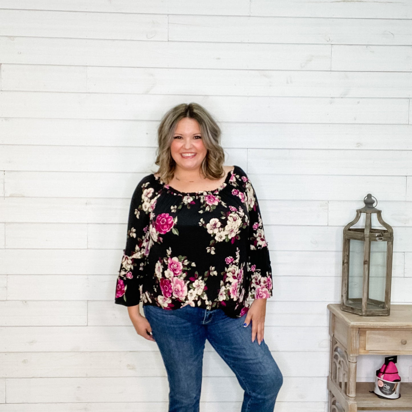 "Alejandra" Floral 3/4 Ruffle Sleeve