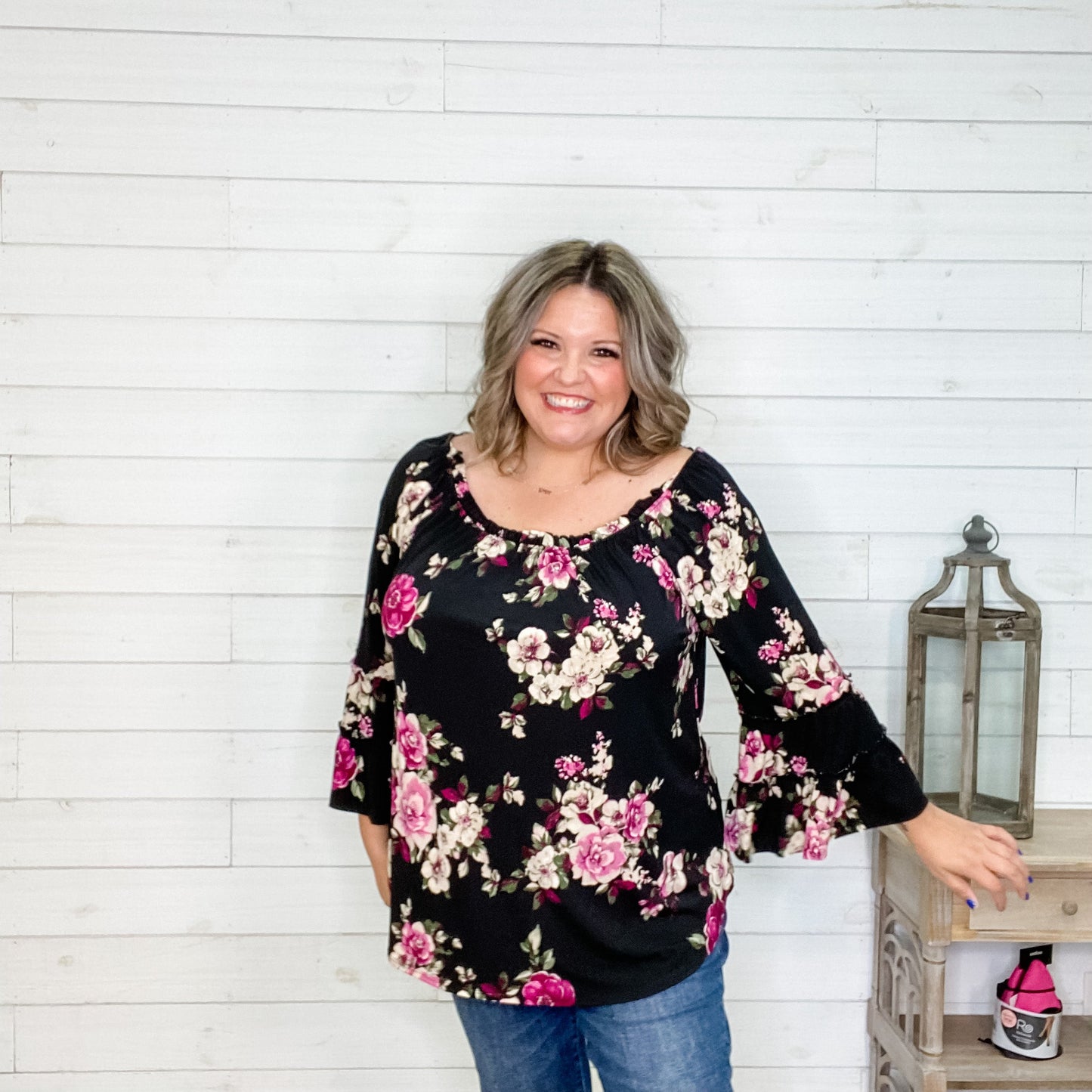 "Alejandra" Floral 3/4 Ruffle Sleeve