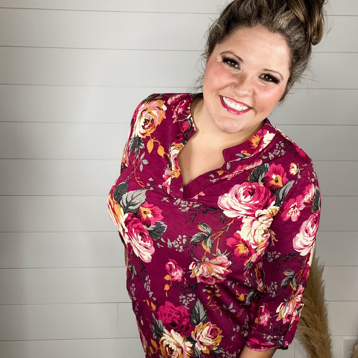 "August" Lizzy 3/4 Sleeve Split Neck