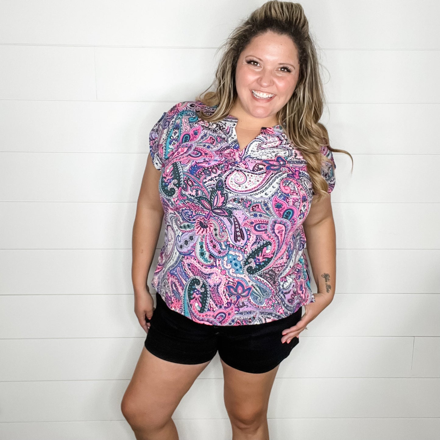 "Banquet" Paisley Split Neck Cuffed Short Sleeve