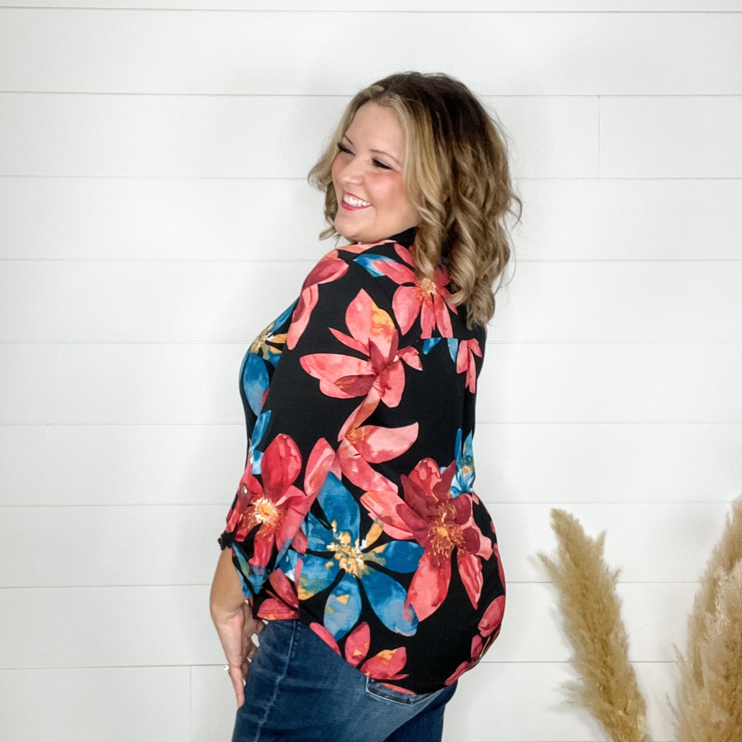"Beaumont" Floral Lizzy 3/4 Sleeve Split Neck