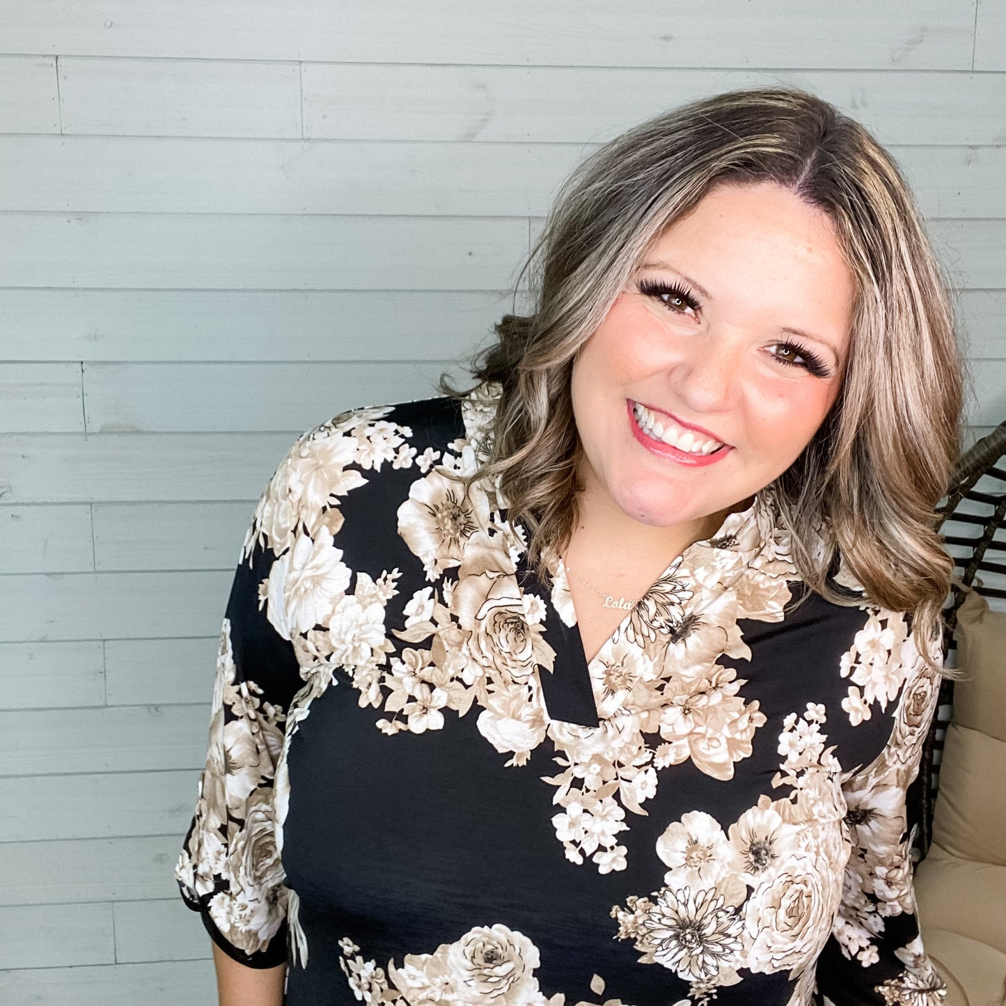 "Brielle" Floral Lizzy 3/4 Sleeve Split Neck-Lola Monroe Boutique