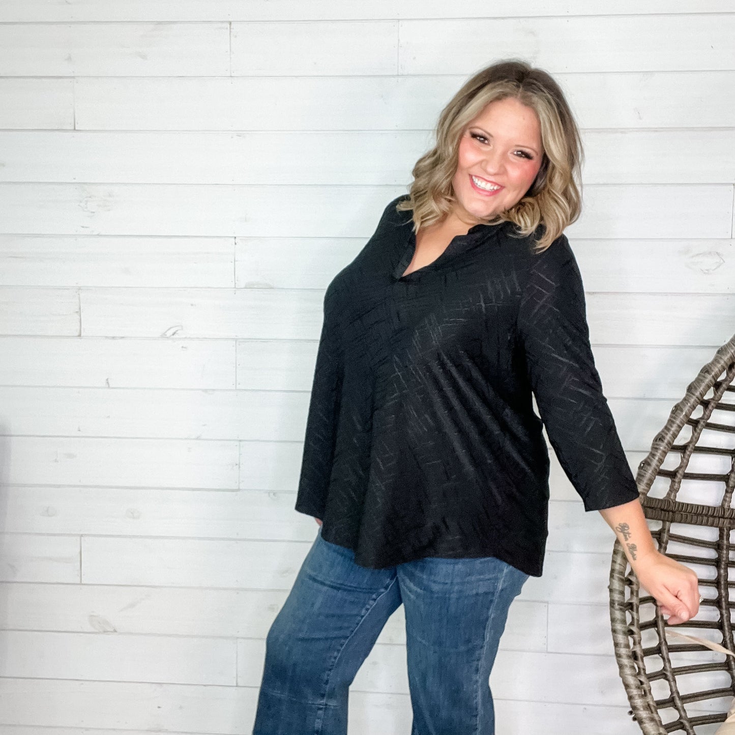 "Brinkley" 3/4 Sleeve Split Neck (Black)