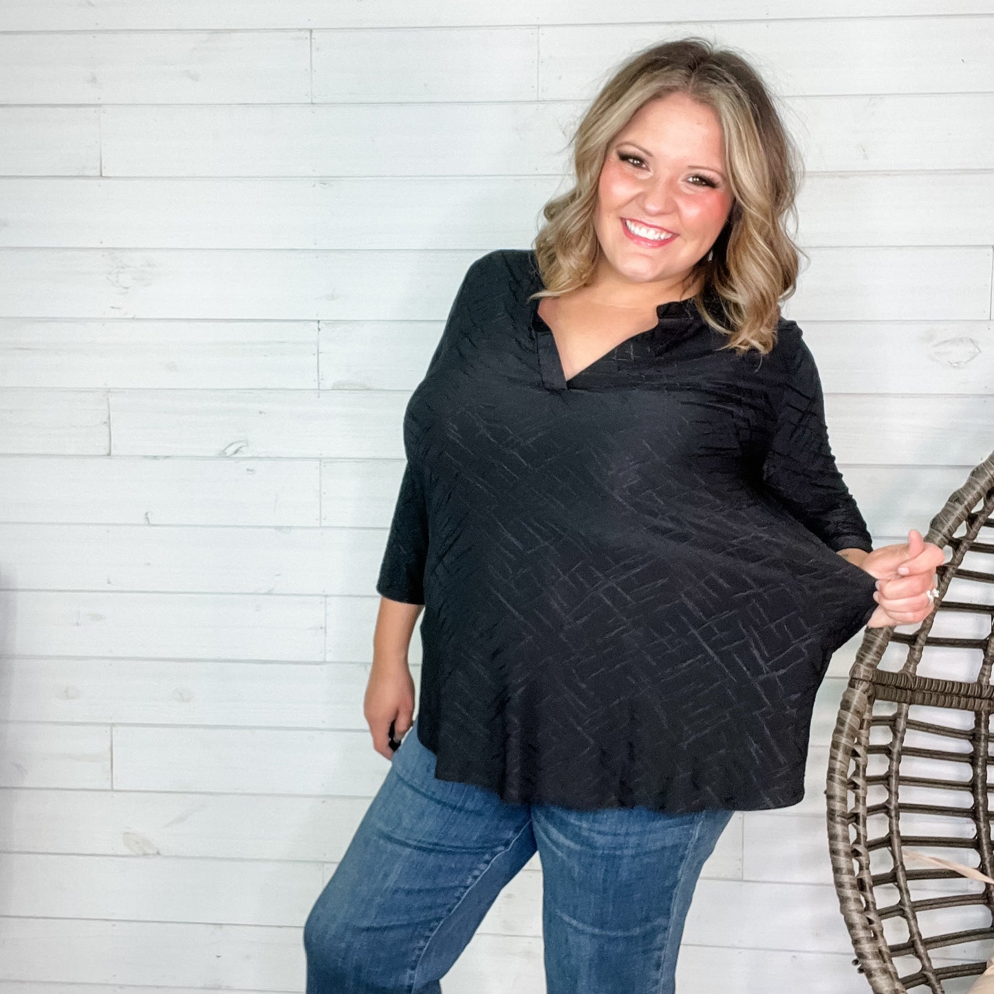 "Brinkley" 3/4 Sleeve Split Neck (Black)