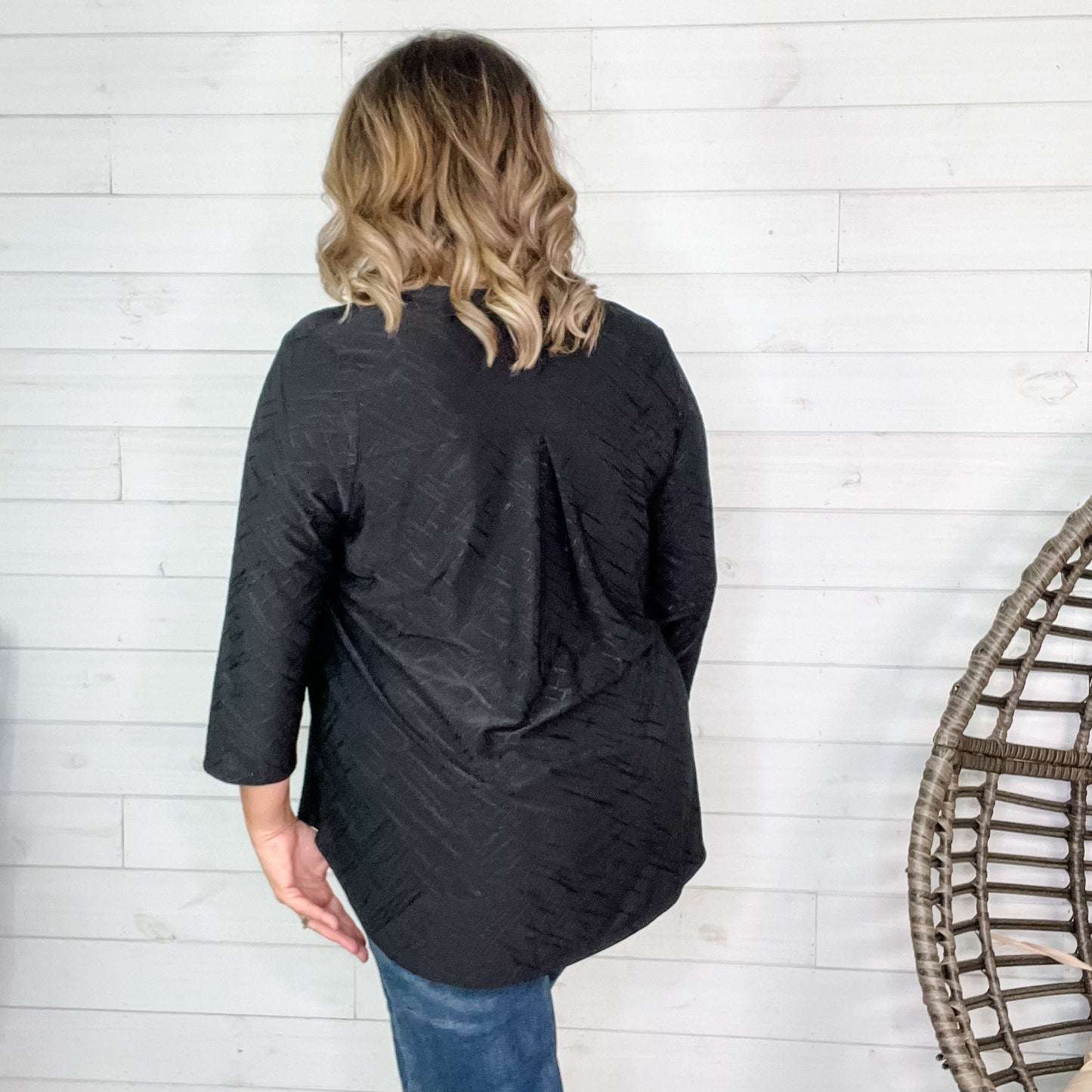 "Brinkley" 3/4 Sleeve Split Neck (Black)