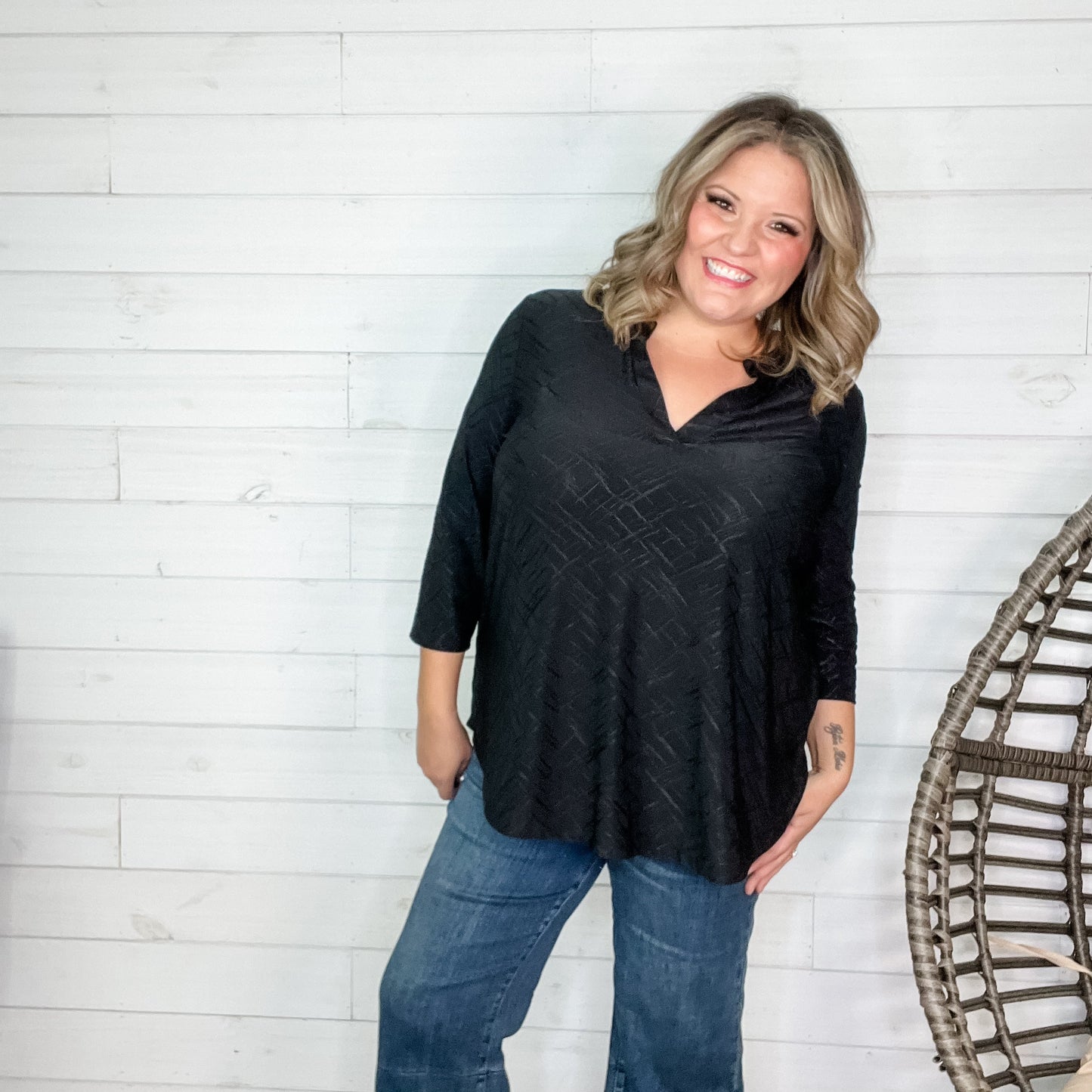 "Brinkley" 3/4 Sleeve Split Neck (Black)