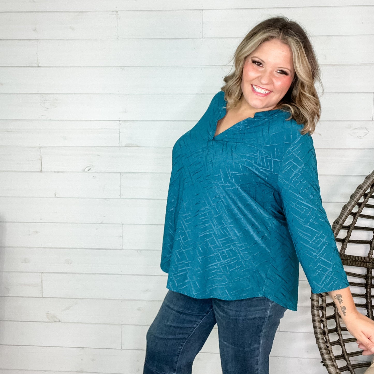 "Brinkley" 3/4 Sleeve Split Neck (Teal)