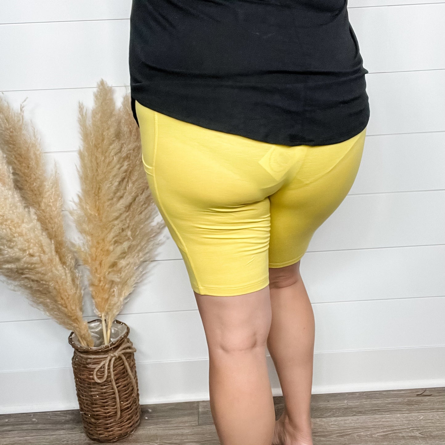 Cotton No Chub Rub Bike Shorts with Pockets (Yellow)