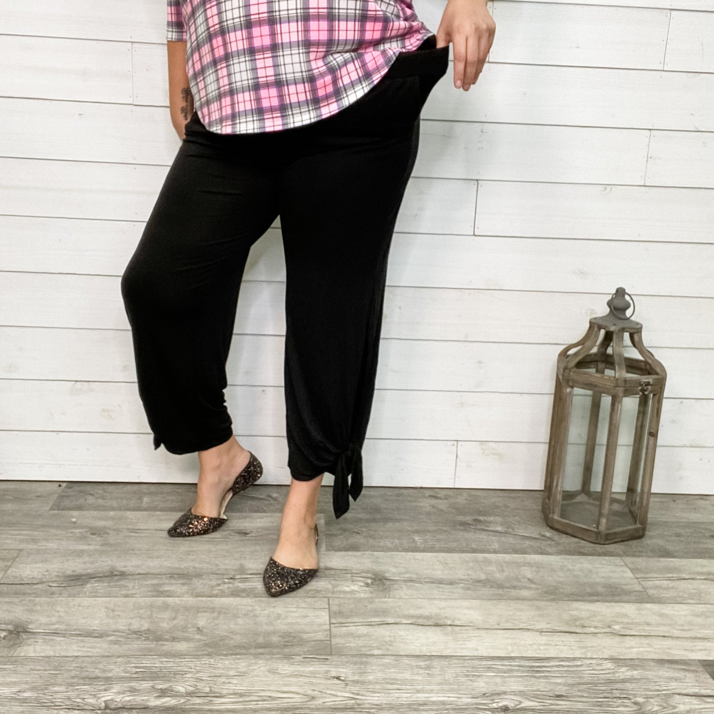 Cropped Pant with Ankle Tie Detail