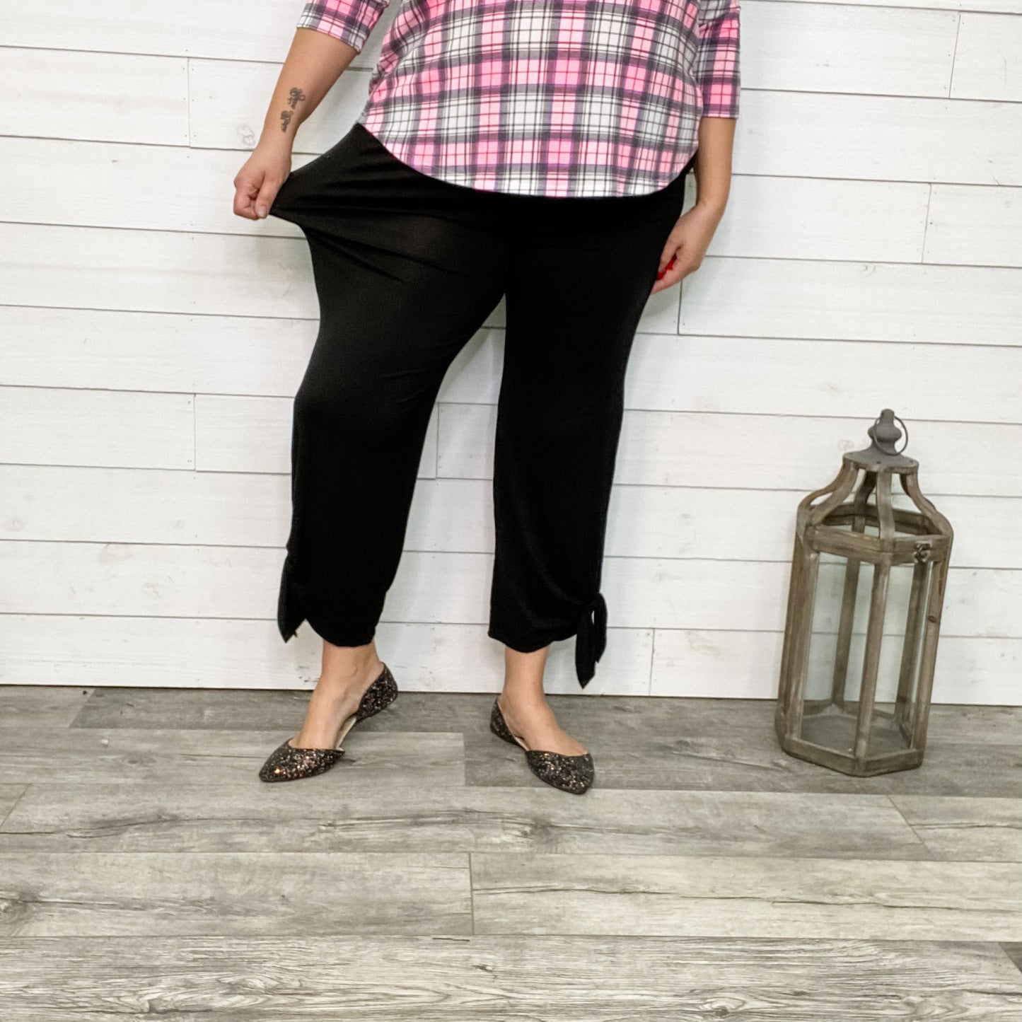 Cropped Pant with Ankle Tie Detail