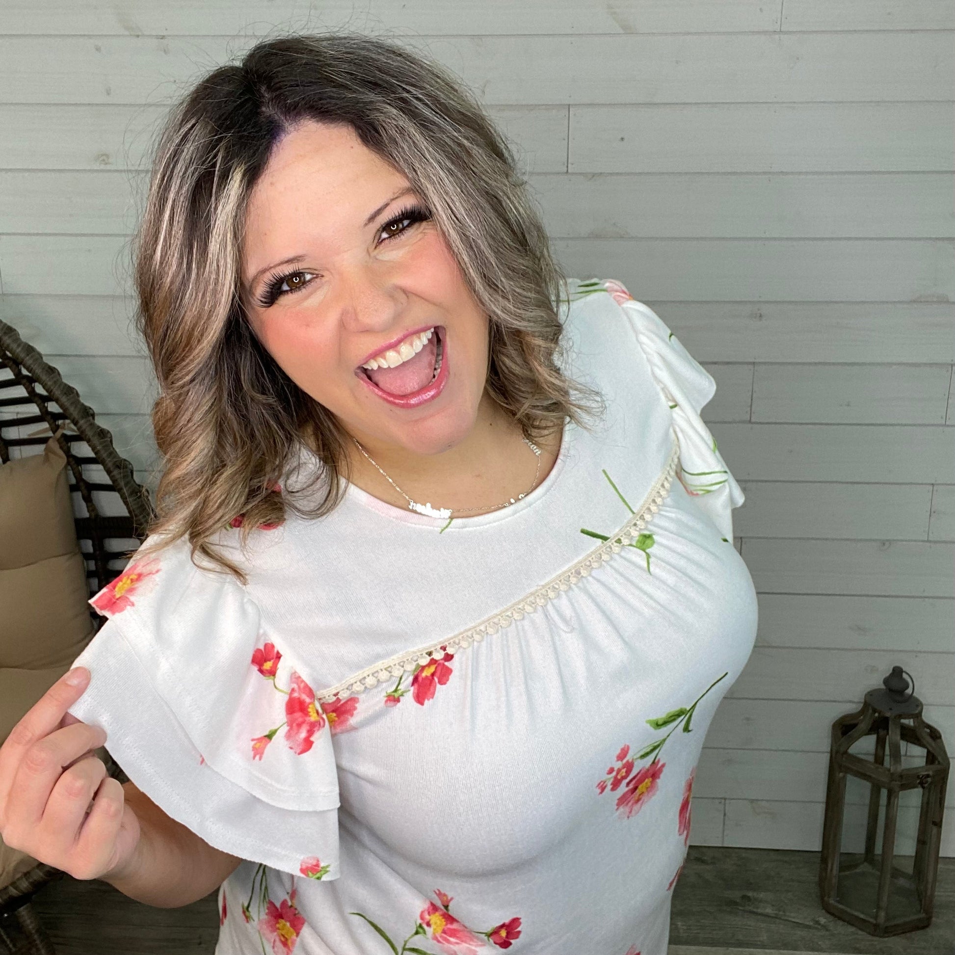 "Dainty" Floral Ruffle Sleeve