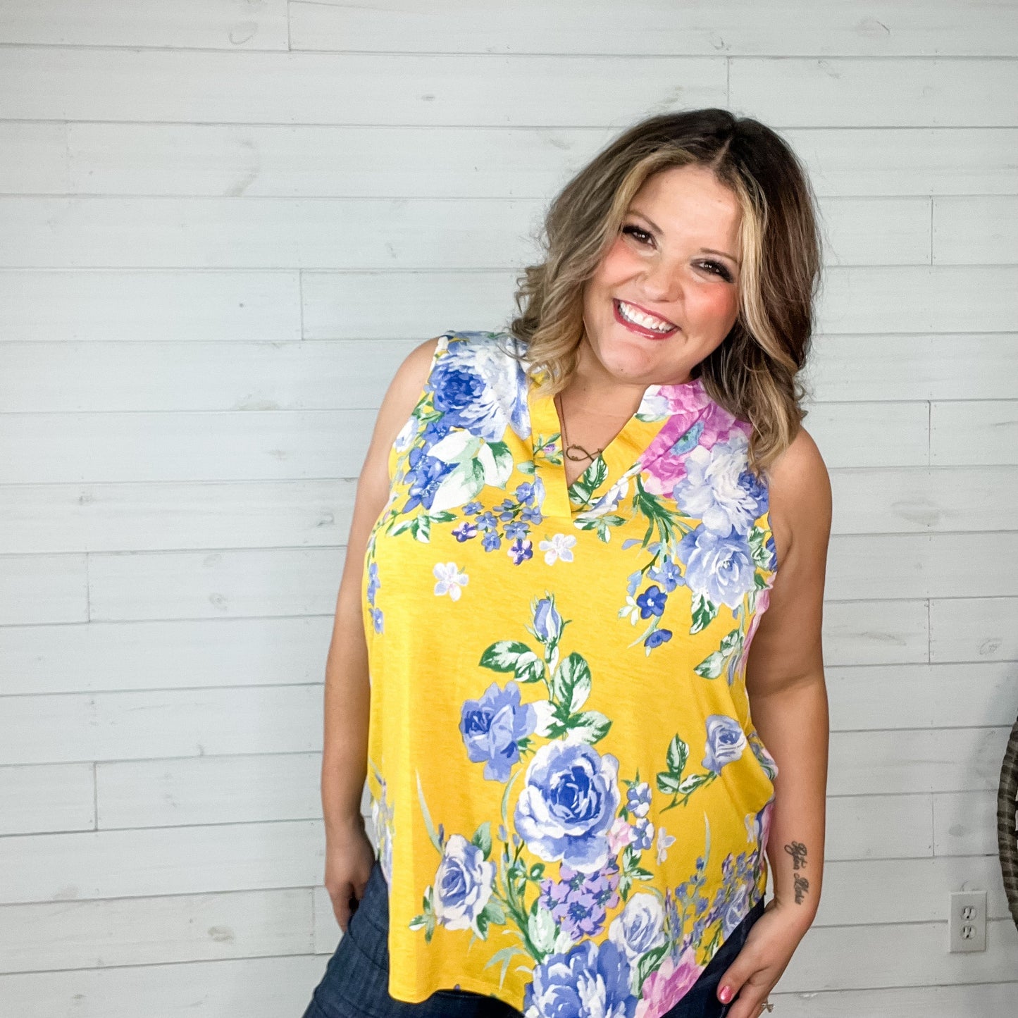 "Detour" Floral Sleeveless Split Neck