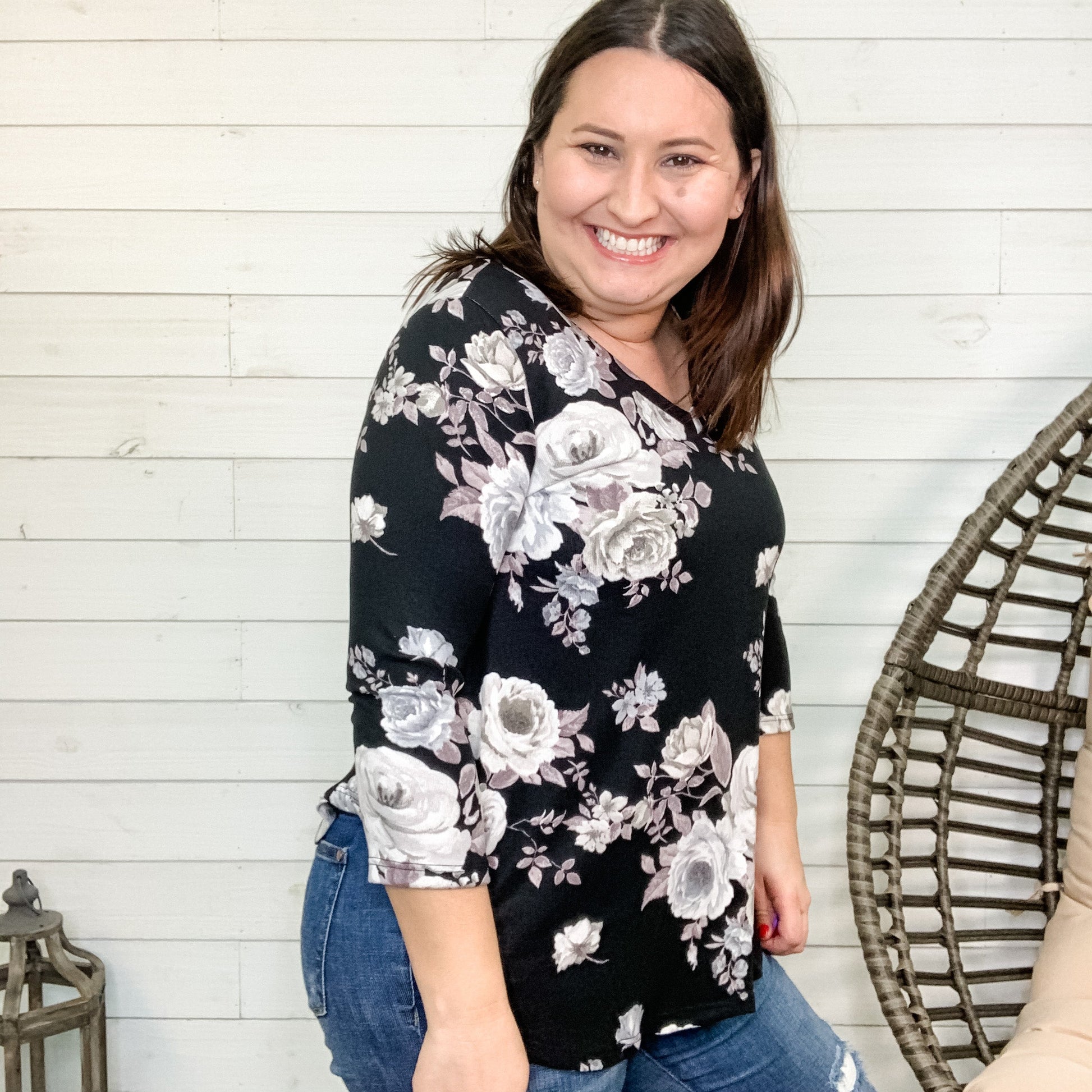 "Dru" 3/4 Sleeve Floral V Neck-Lola Monroe Boutique