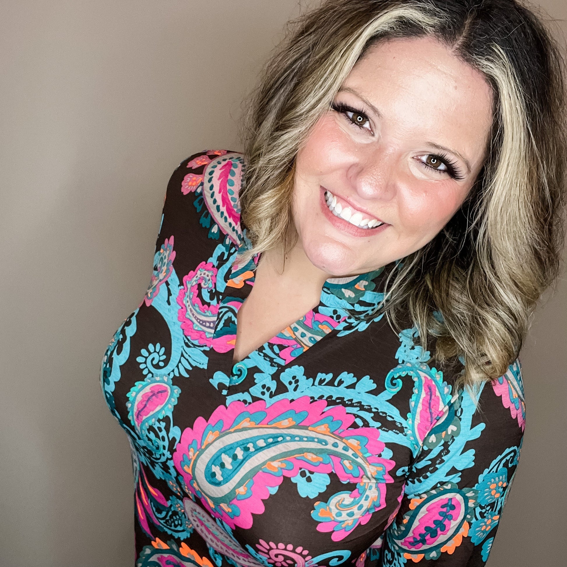 "Eventuality" Paisley Lizzy 3/4 Sleeve Split Neck