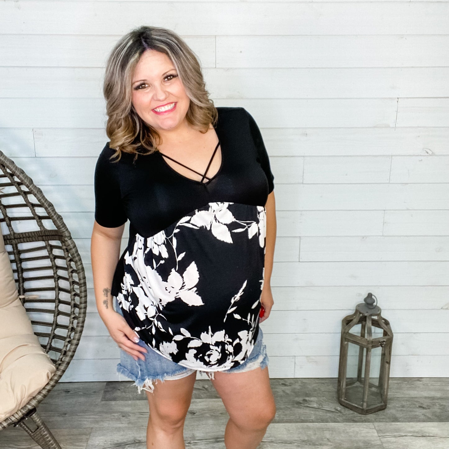 "Faye" Short Sleeve with Criss Cross Neck Design