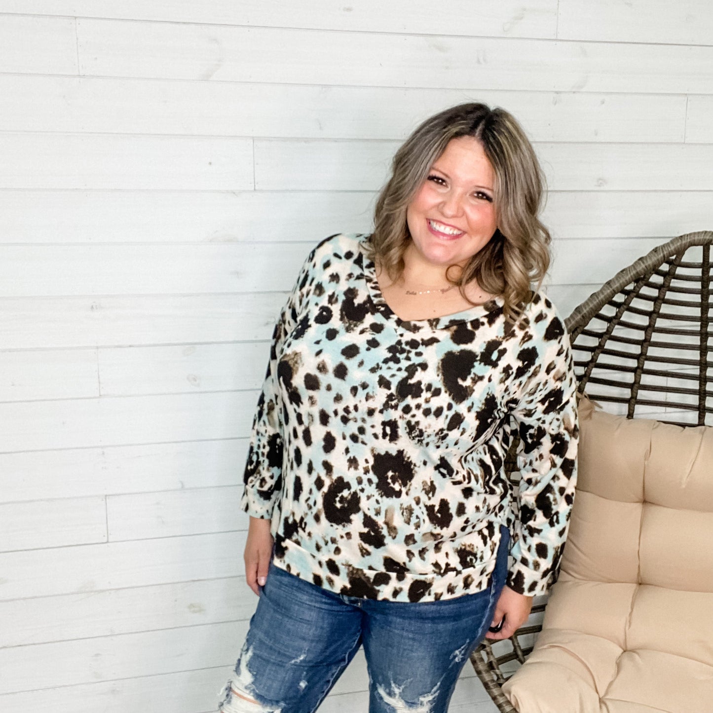 "Flynn" Long Sleeve V Neck Weekender