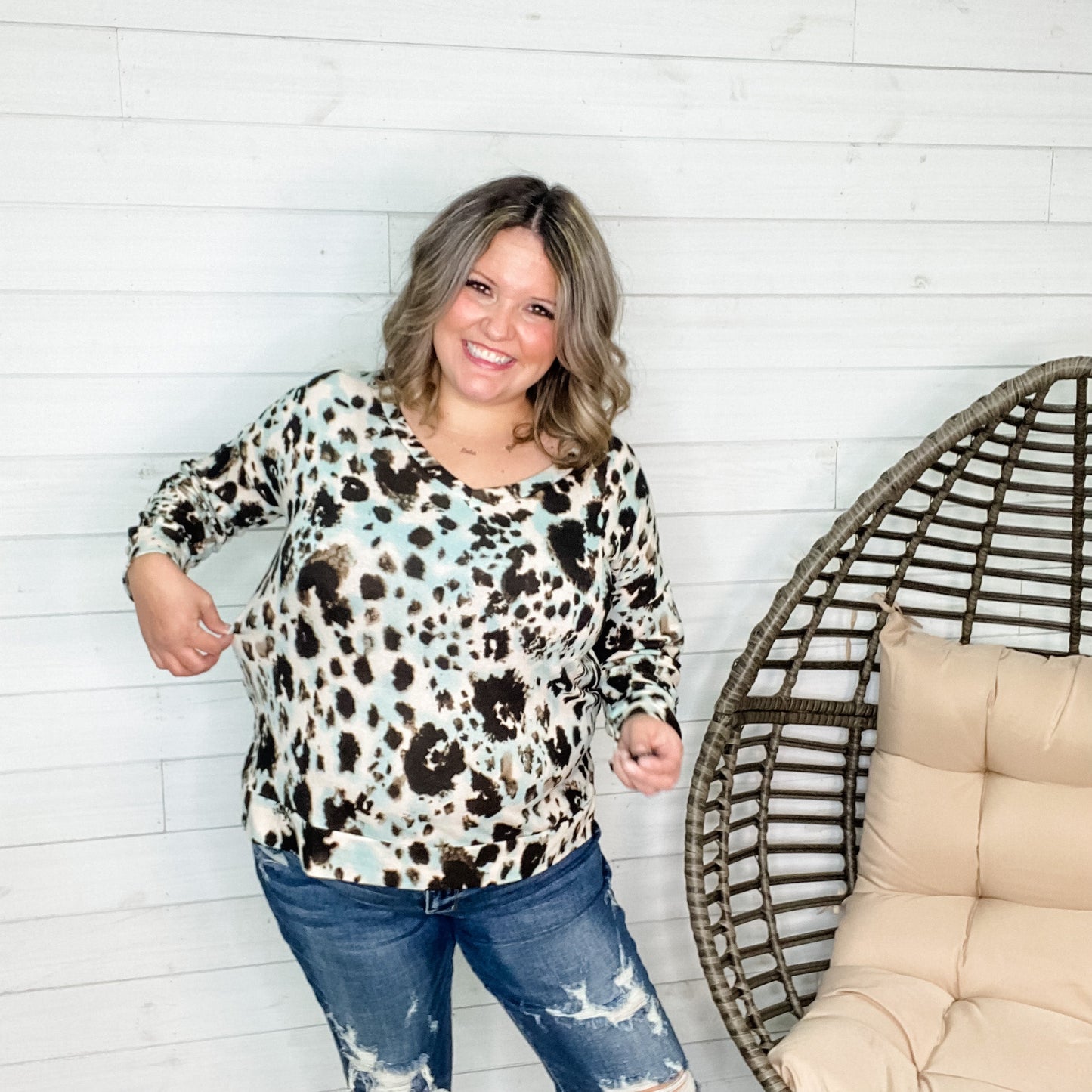 "Flynn" Long Sleeve V Neck Weekender