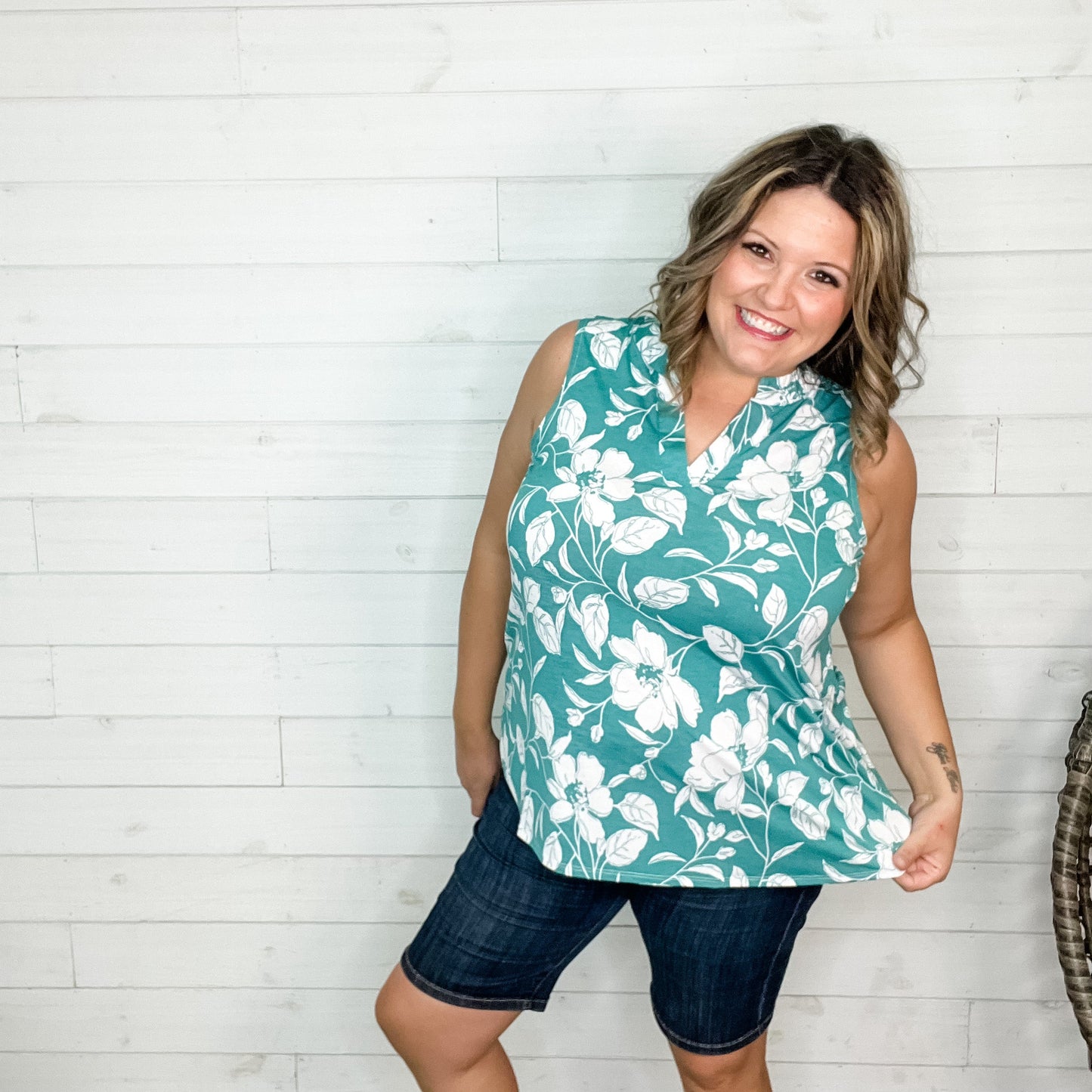"Fresh Flowers" Floral Print Sleeveless Split Neck-Lola Monroe Boutique