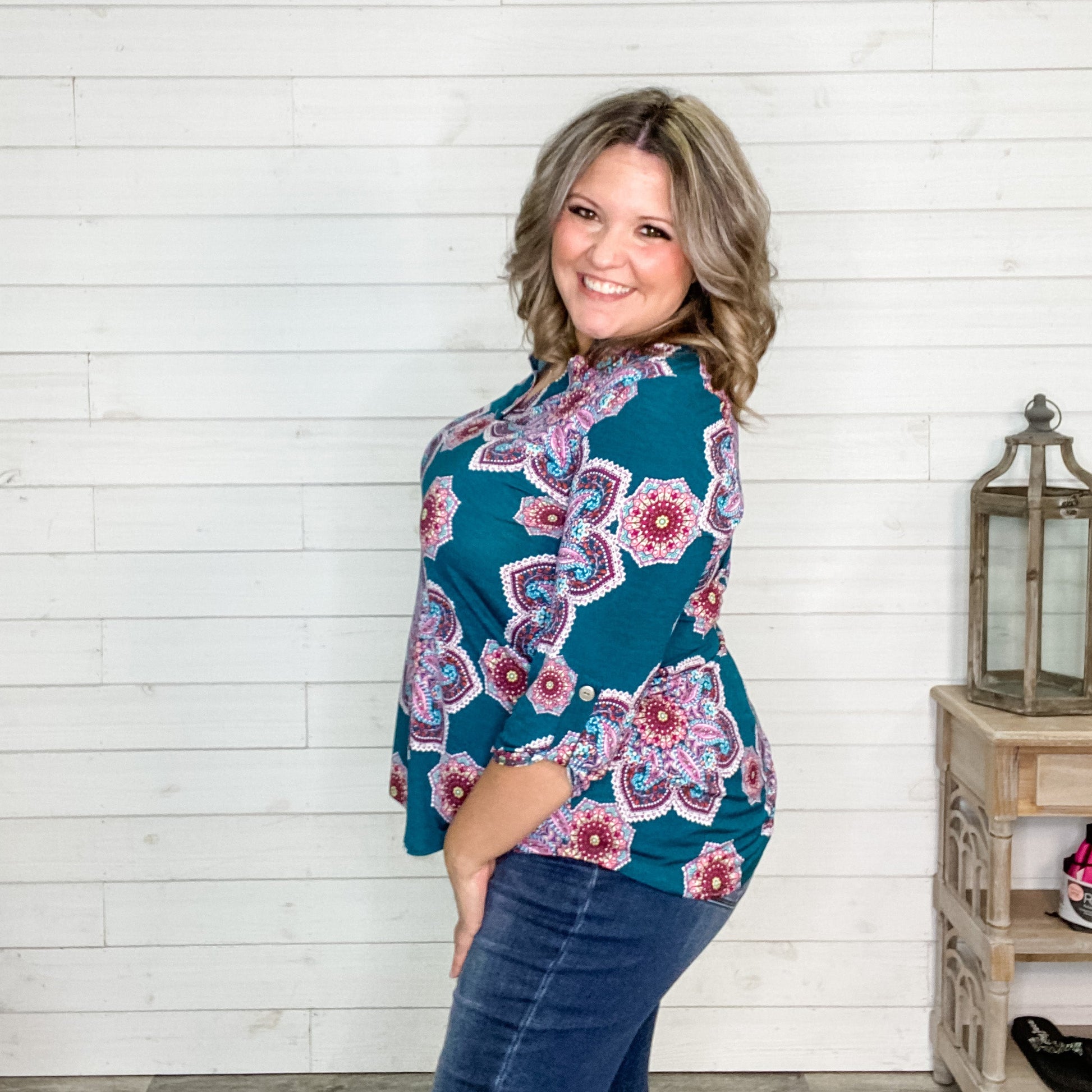 "Genie" Paisley 3/4 Split Neck