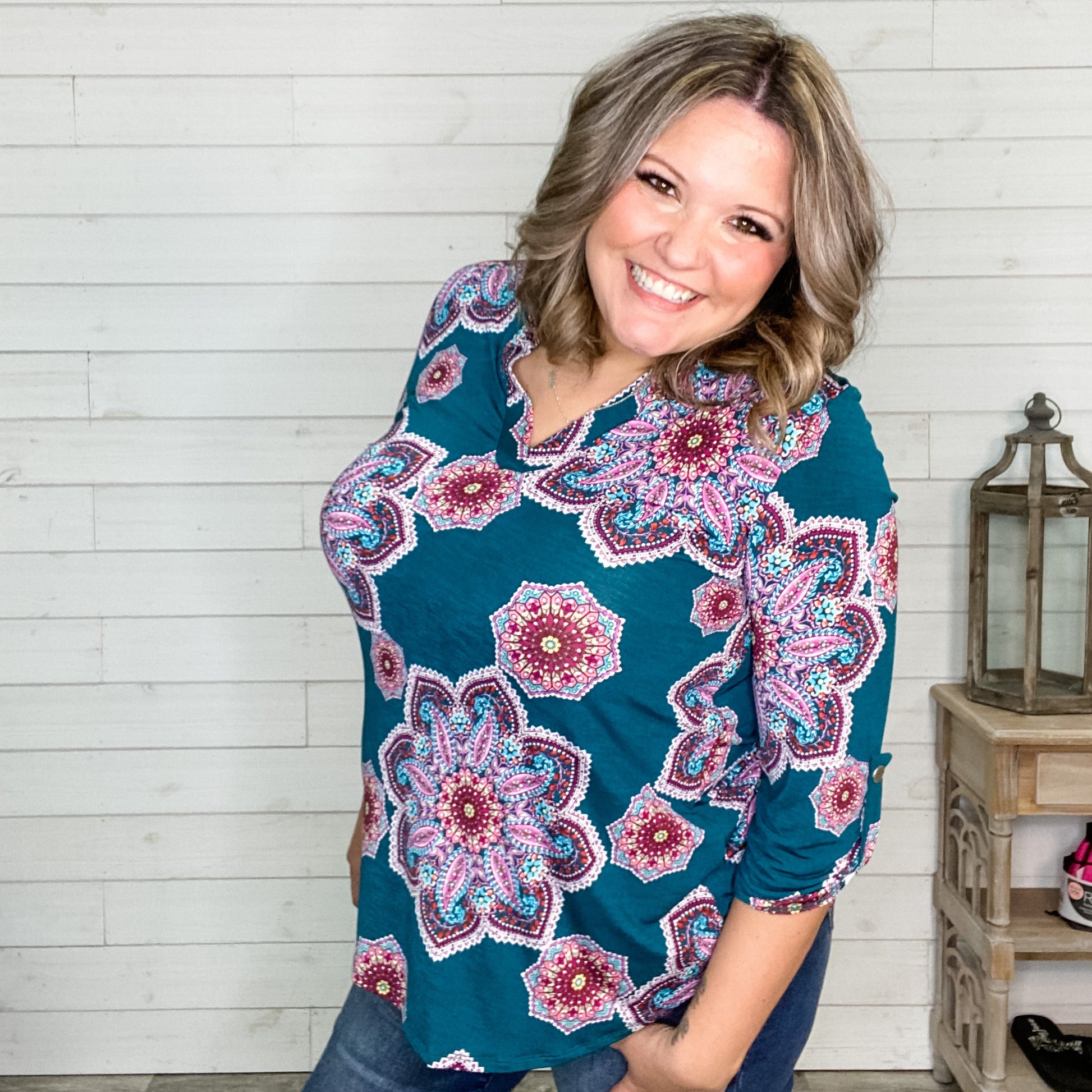 "Genie" Paisley 3/4 Split Neck