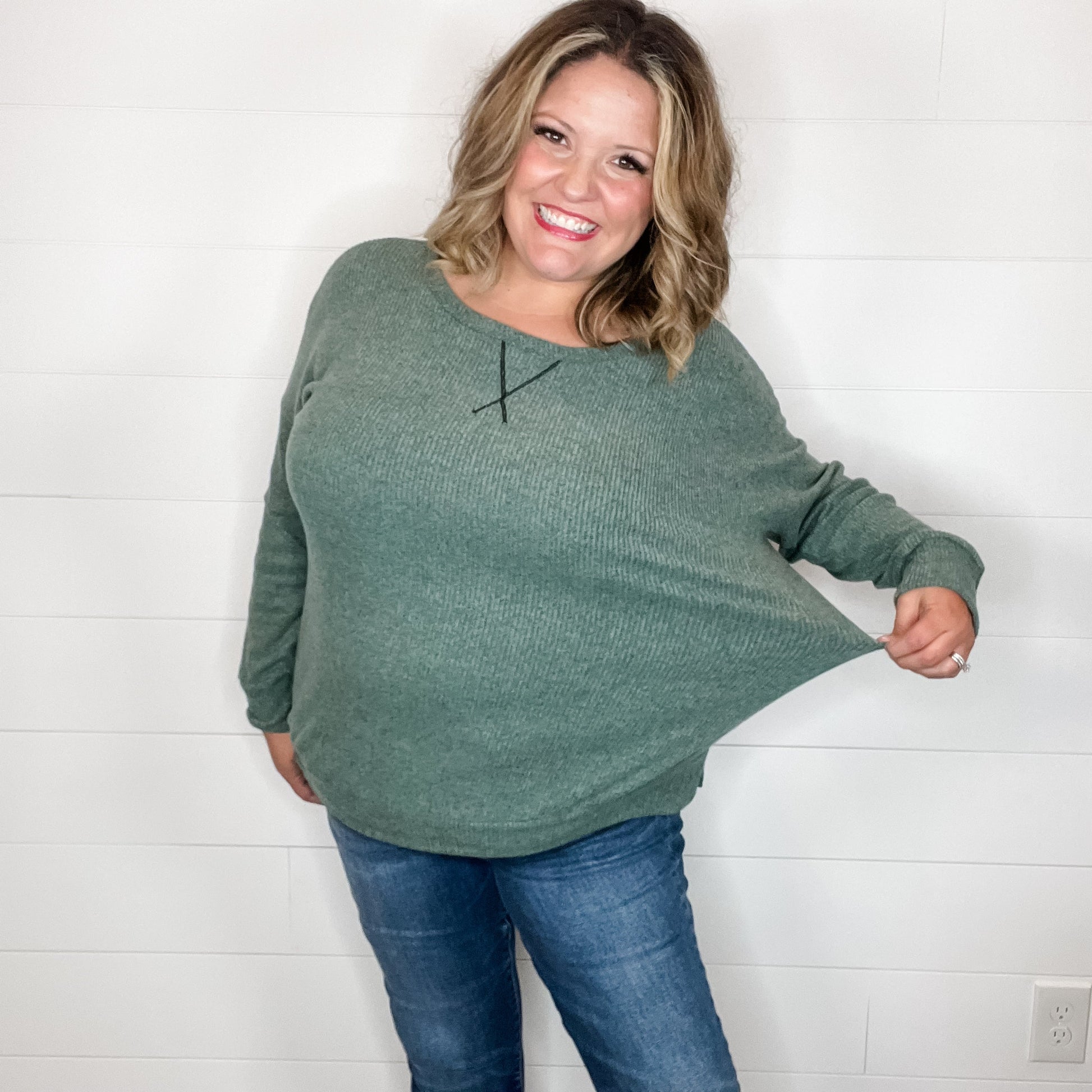 "Got It" Long Sleeve Weekender (Olive)