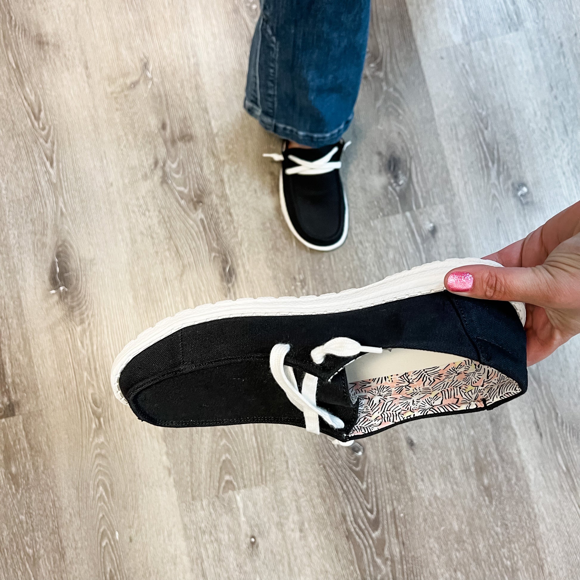 Holly By Very G Soft As Clouds Slip On (Black with White Laces)