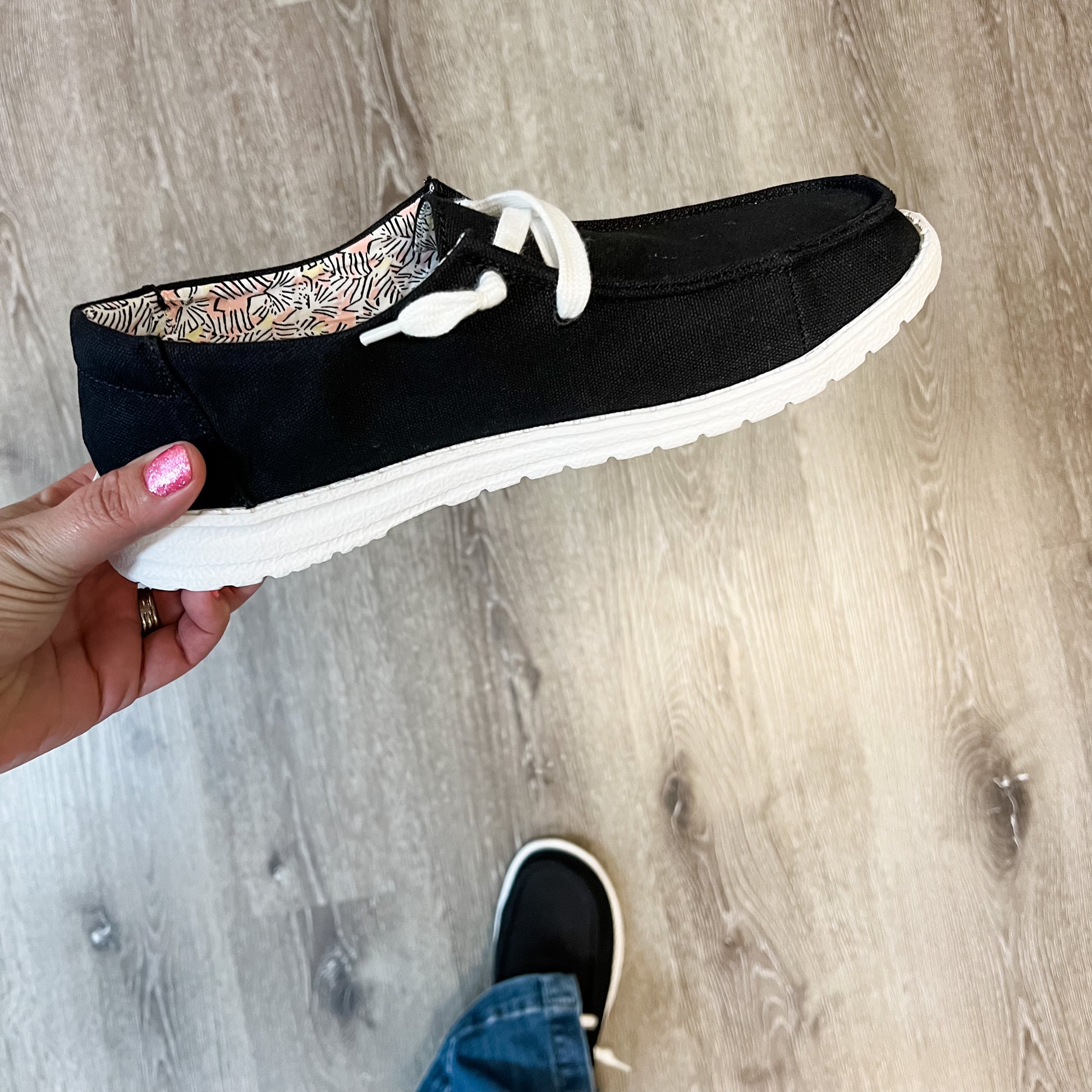 Holly By Very G Soft As Clouds Slip On (Black with White Laces)