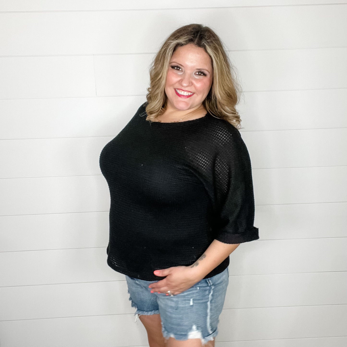 "Honeycutt" Cuffed 3/4 Sleeve Waffle Texture Top (Black)