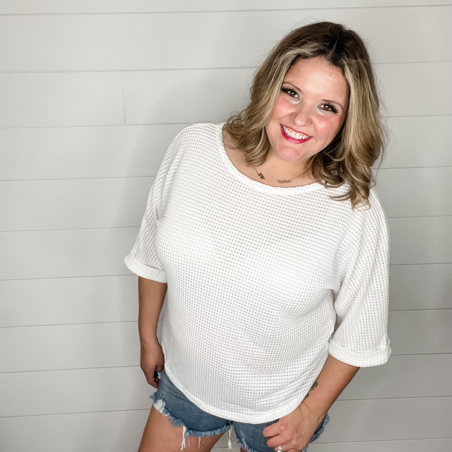 "Honeycutt" Cuffed 3/4 Sleeve Waffle Texture Top (Ivory)