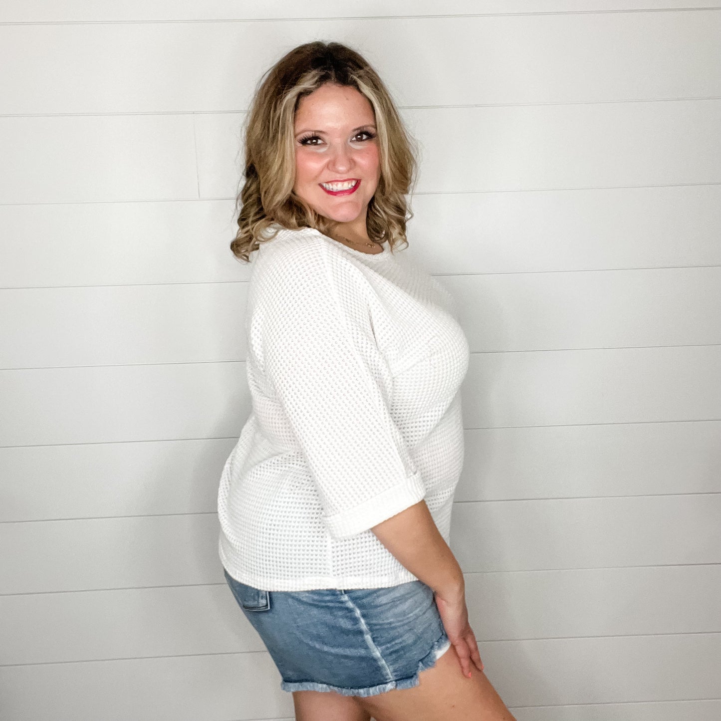 "Honeycutt" Cuffed 3/4 Sleeve Waffle Texture Top (Ivory)