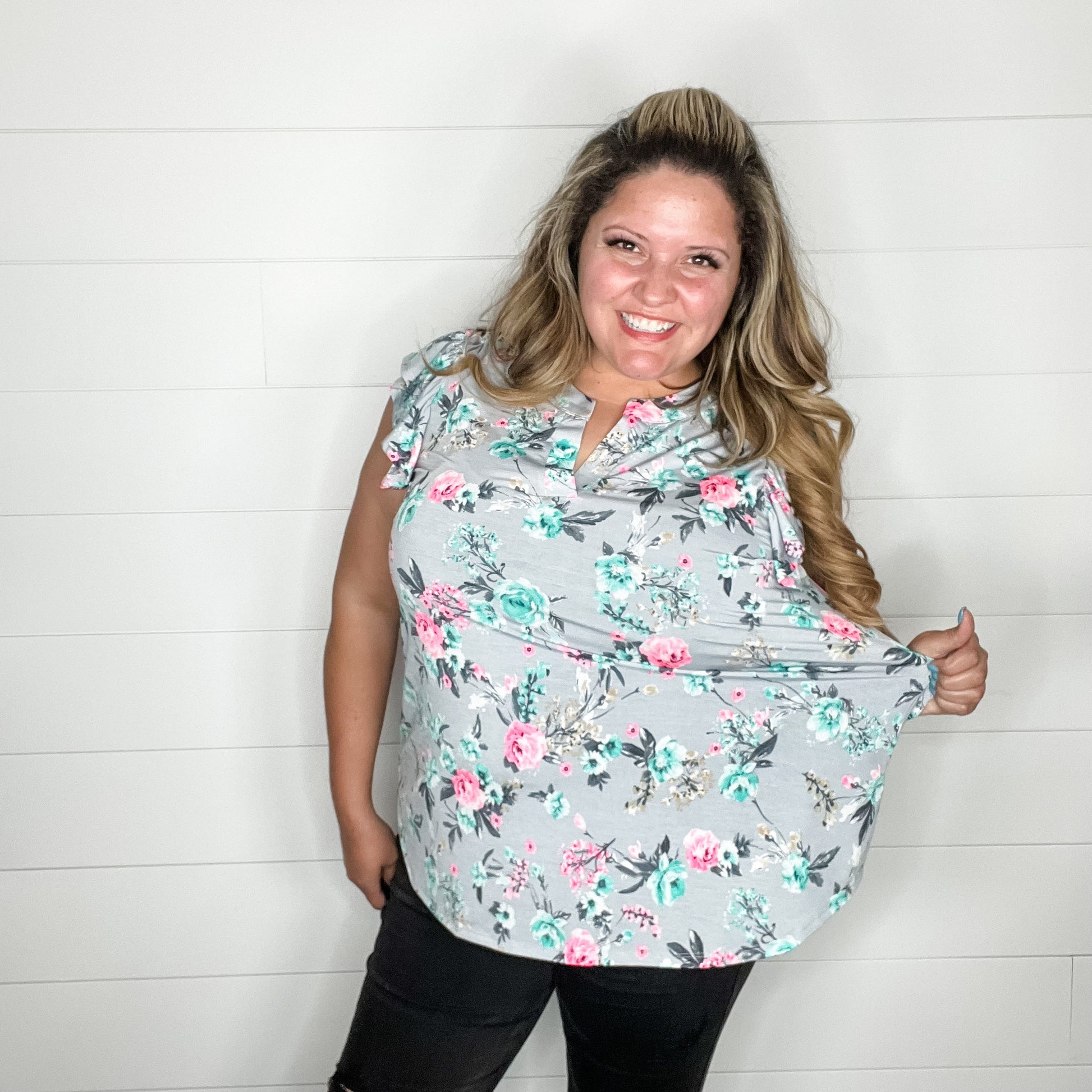 "Hunter" Ruffle Cap Sleeve Lizzy