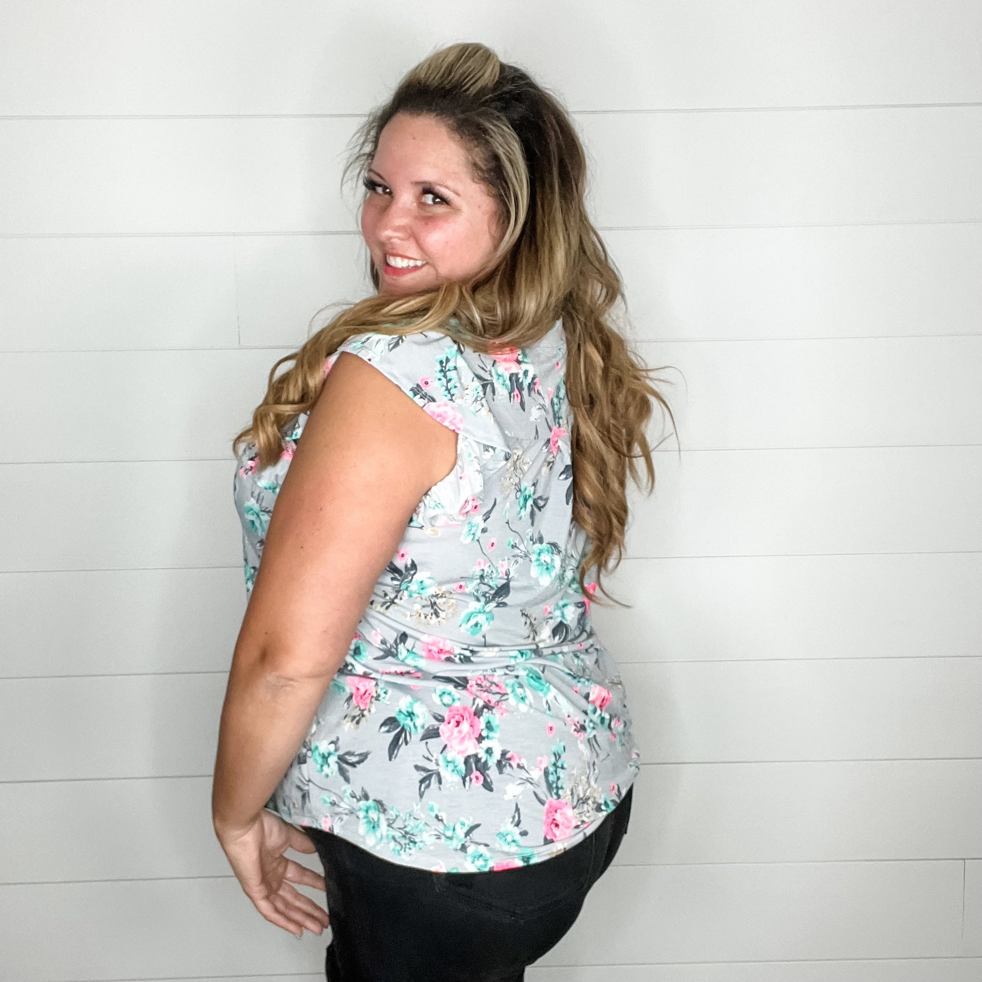 "Hunter" Ruffle Cap Sleeve Lizzy