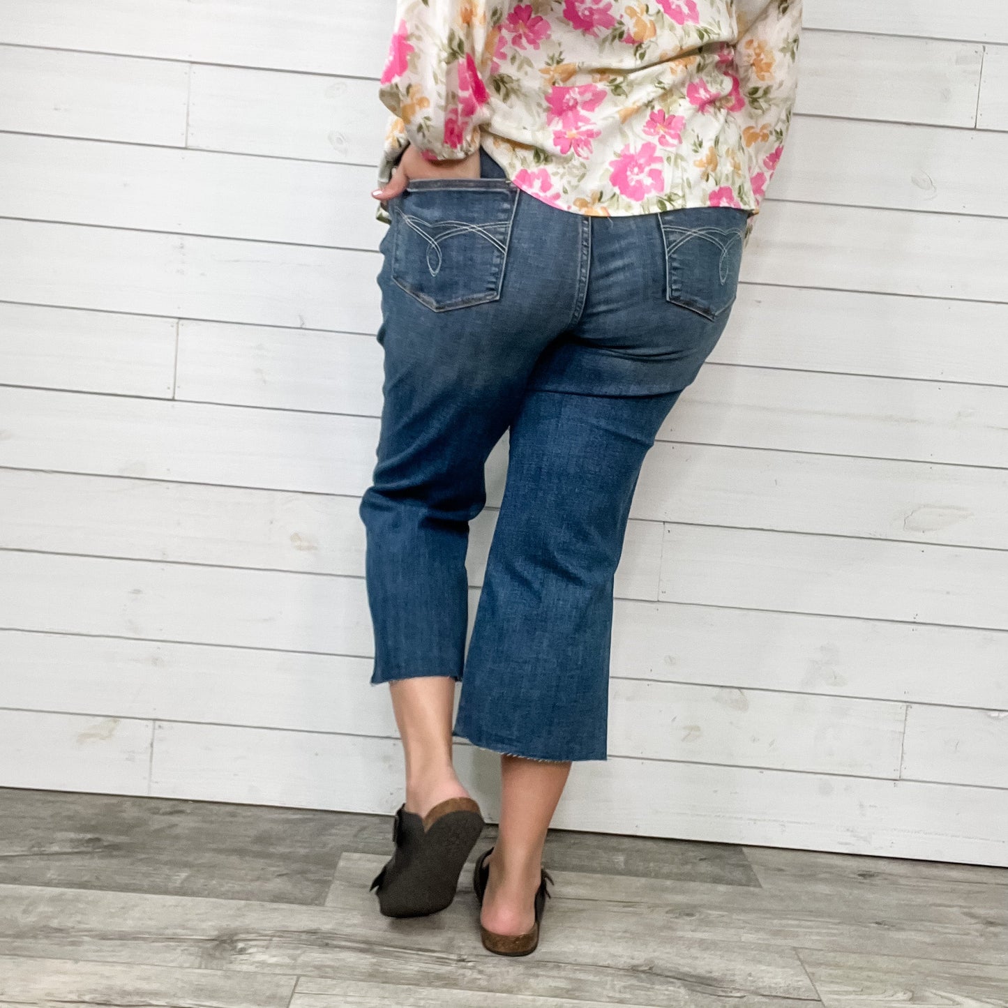 Judy Blue "Against the grain" Wide Leg Crop