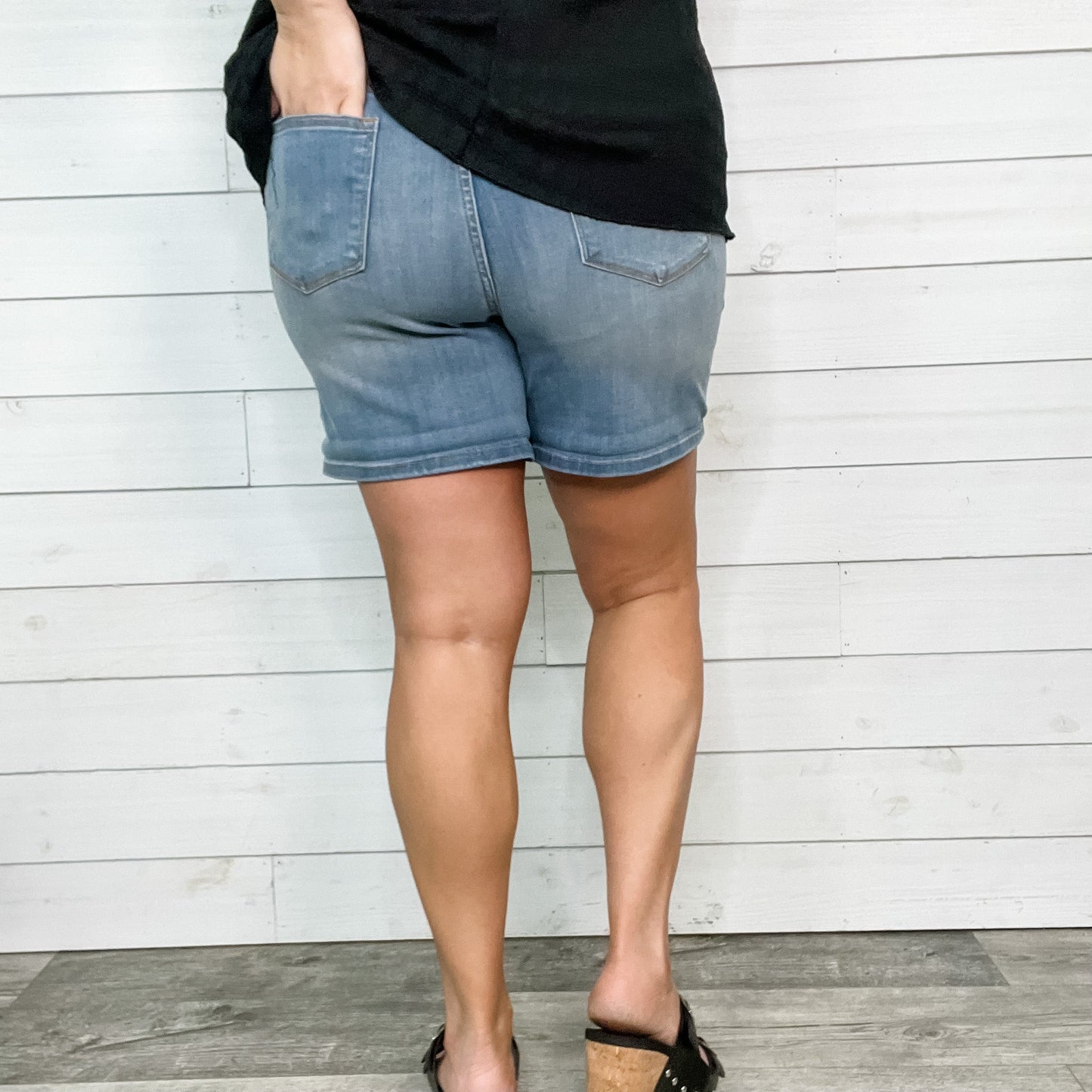 Judy Blue "Bend and Snap" Jeggings Shorts