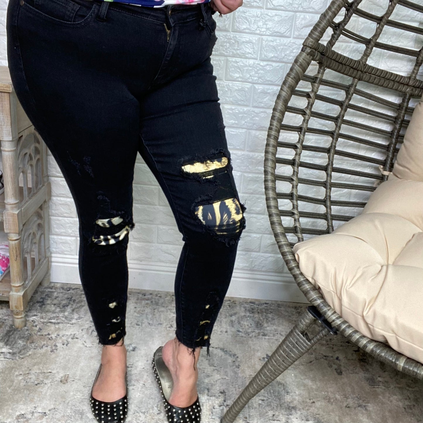 Judy Blue "Black Magic Leopard" Mid Rise Skinny Jeans