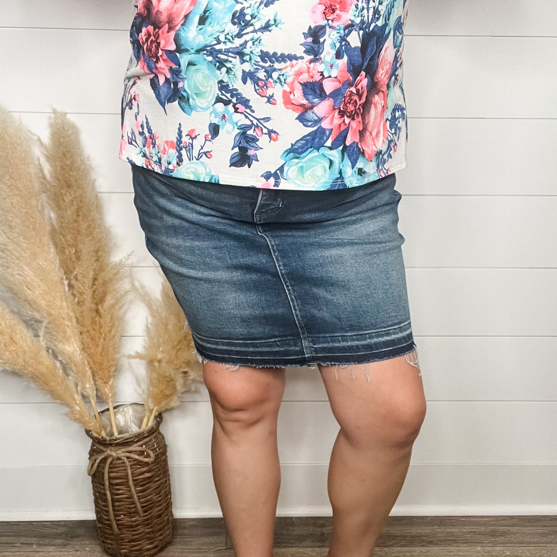 Judy Blue "Cher" Tummy Control Release Hem Skirt