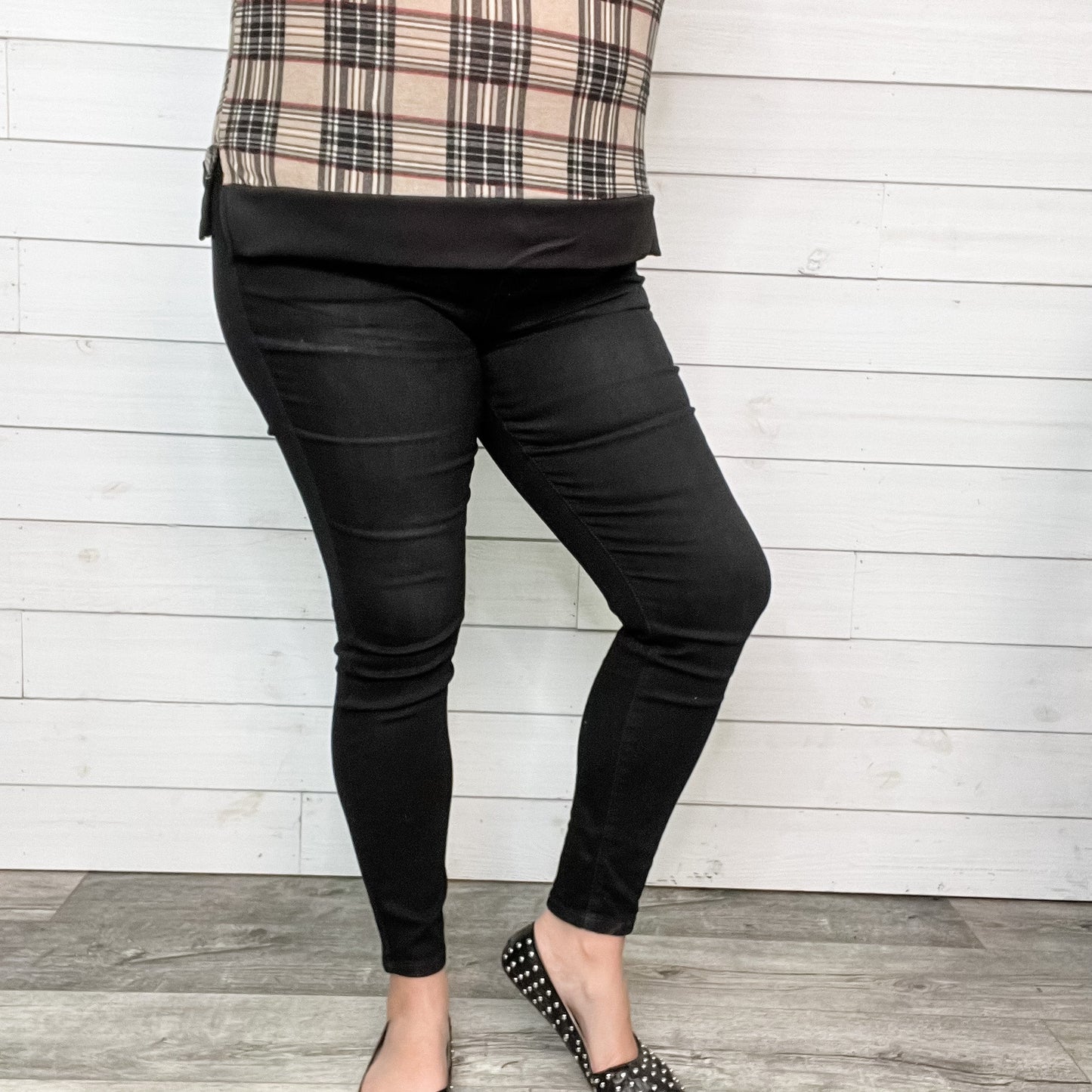 Judy Blue "Coal for Christmas" Black Buttonfly Skinny Jeans