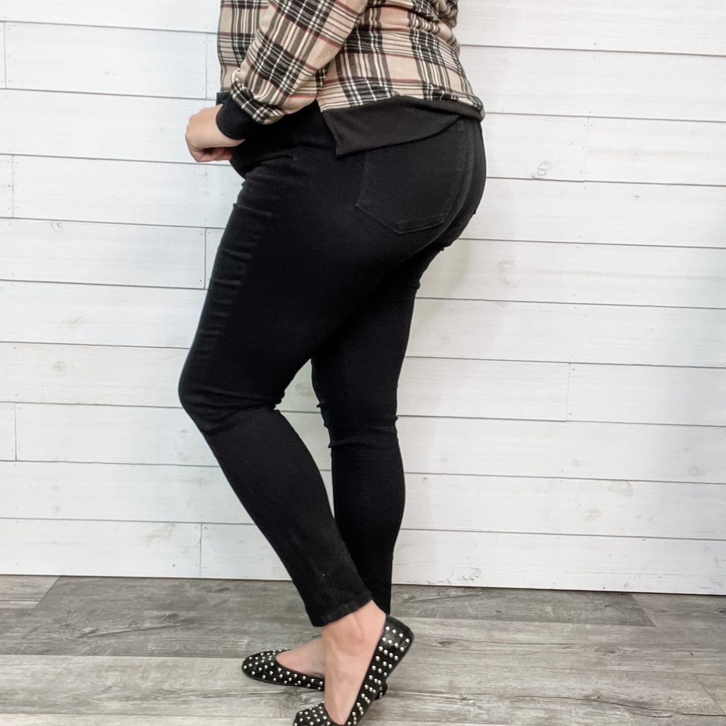 Judy Blue "Coal for Christmas" Black Buttonfly Skinny Jeans