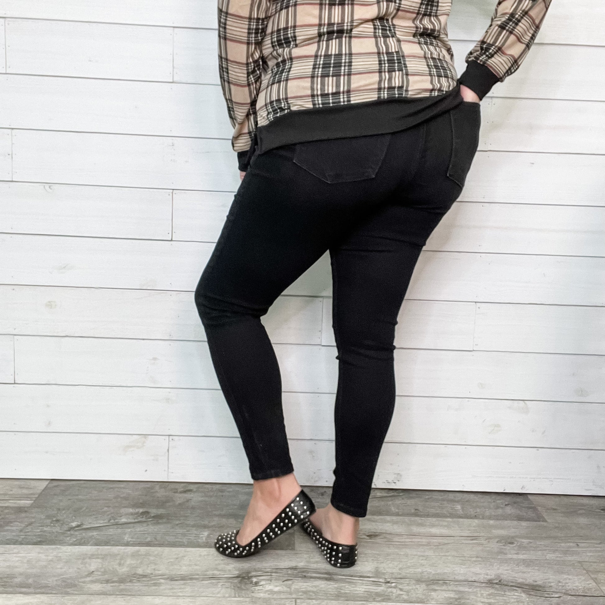 Judy Blue "Coal for Christmas" Black Buttonfly Skinny Jeans