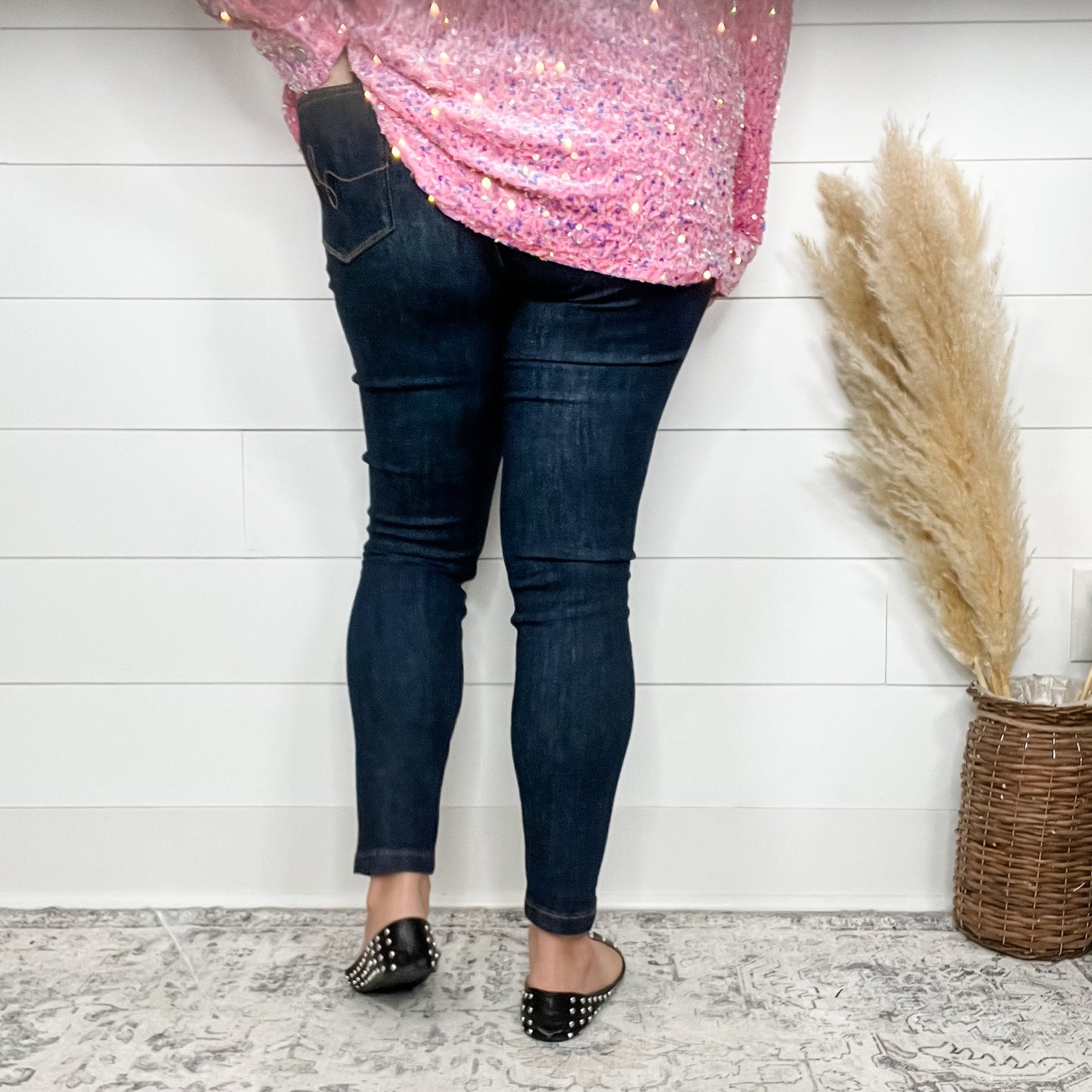 Judy Blue "Dark Alley" Skinny Jeans