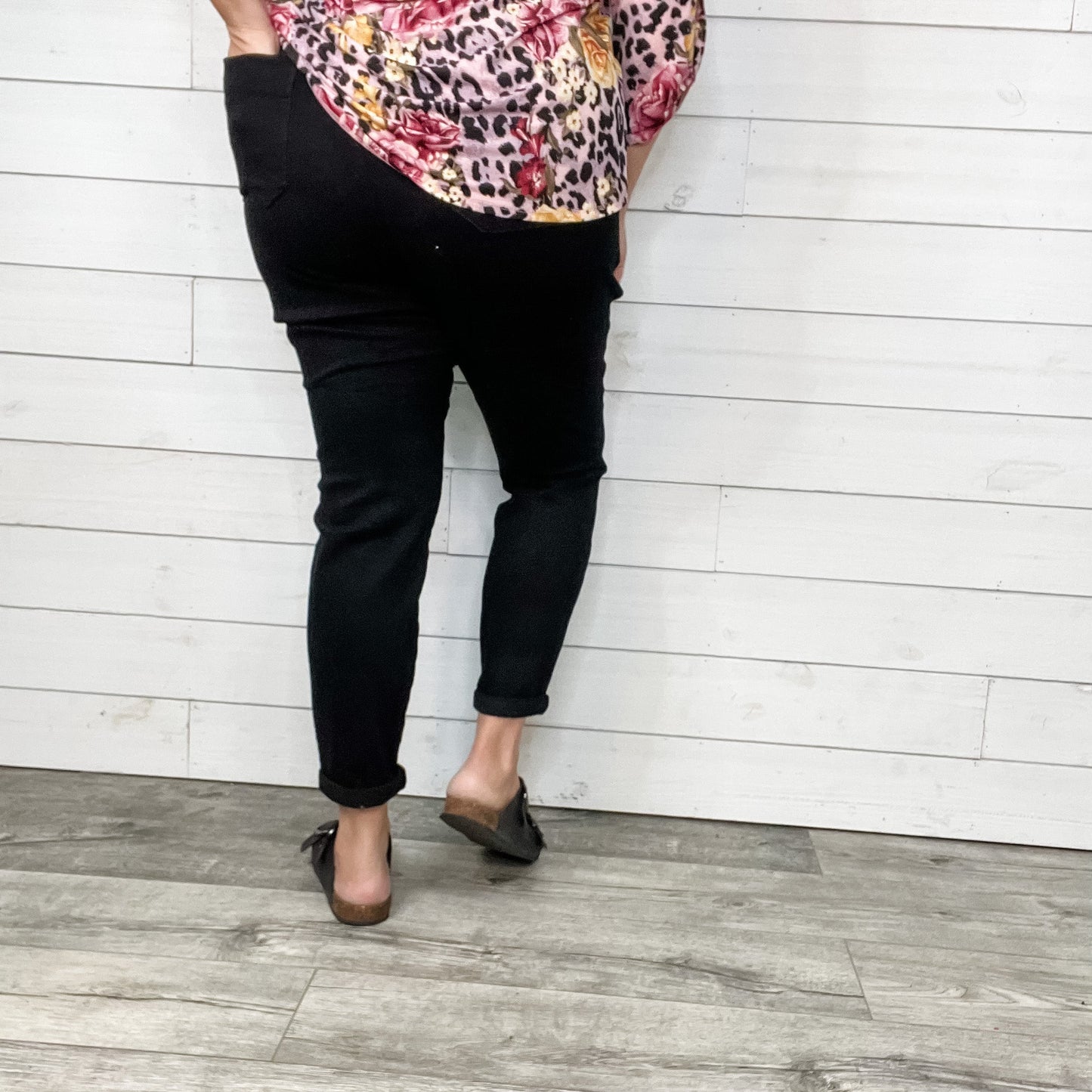 Judy Blue "Dark Side of the Moon" Black Jogger
