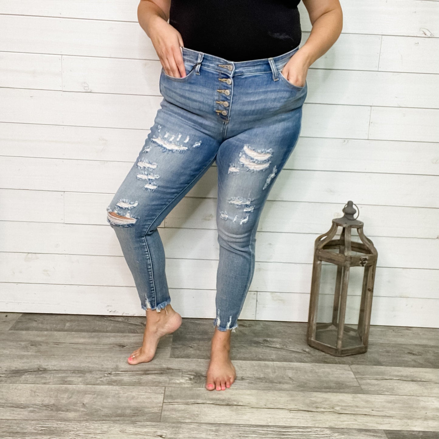 Judy Blue "Hold My Phone" Buttonfly Skinny jeans