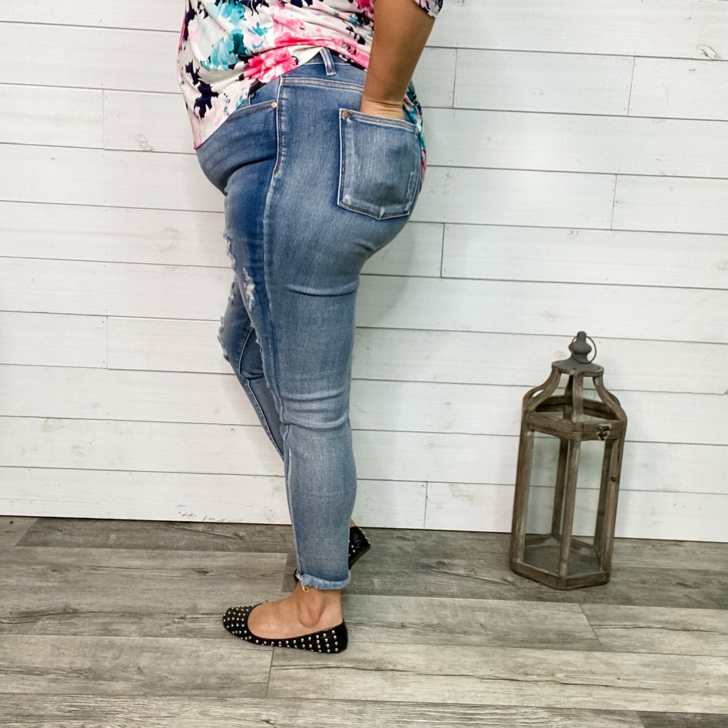 Judy Blue "Hold My Phone" Buttonfly Skinny jeans