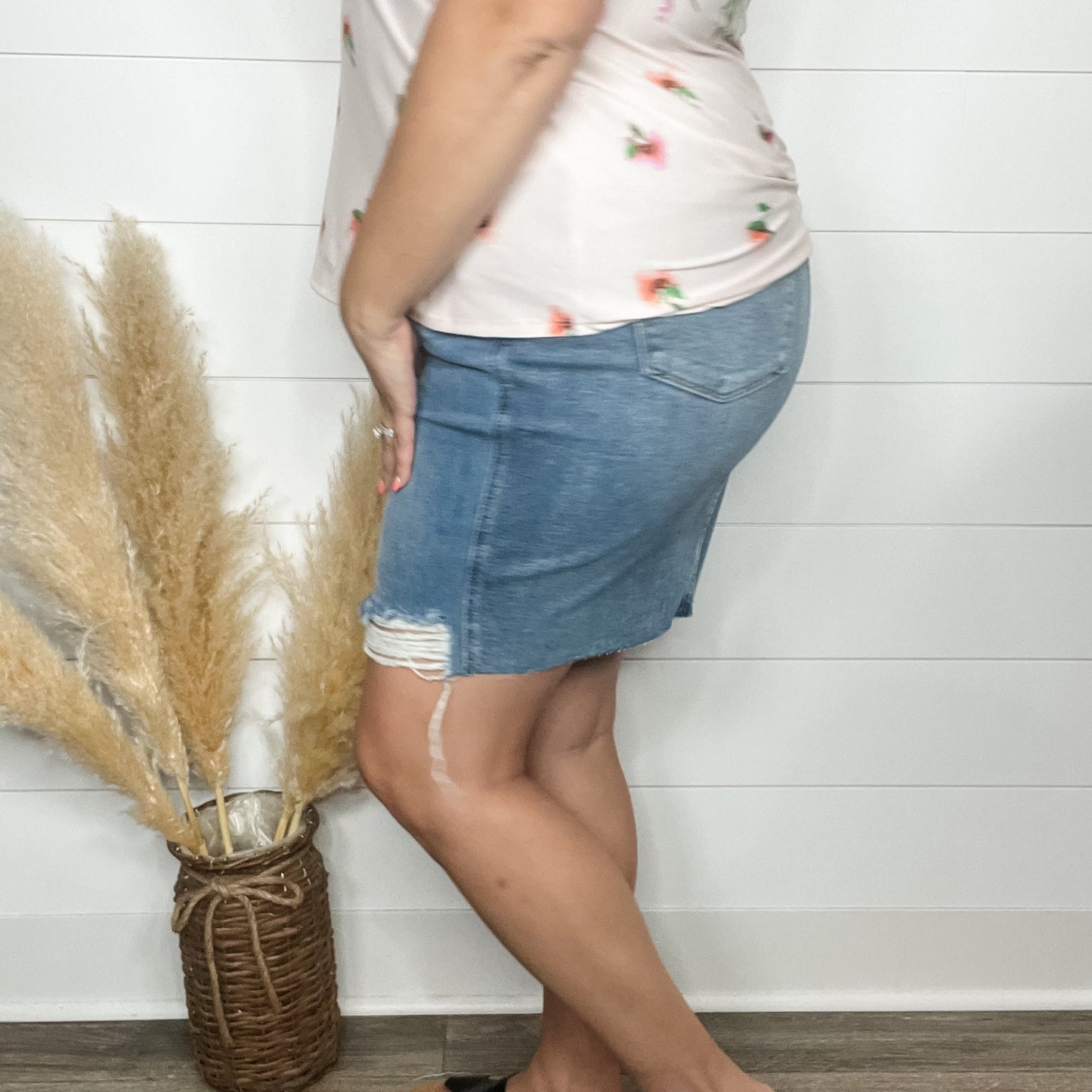 Judy Blue "In Contrast" Rigid Magic Skirt