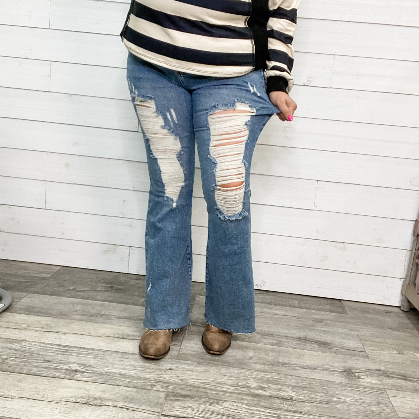 Judy Blue "Kiss My Sass" Flares